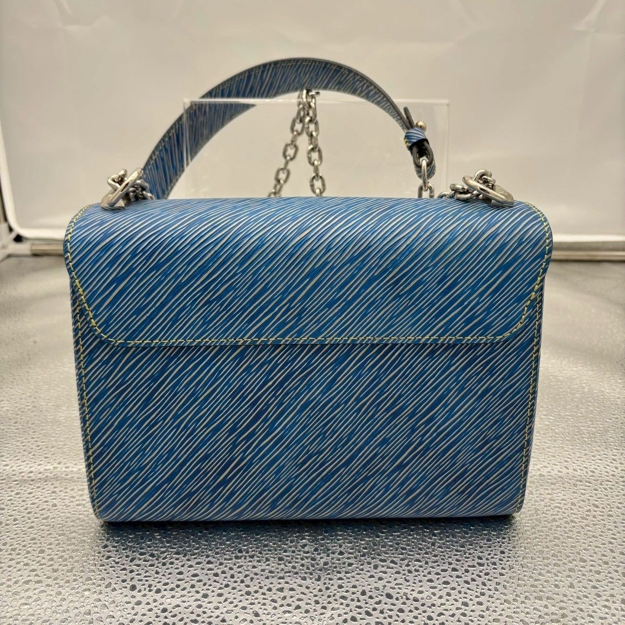 LOUIS VUITTON ツイストMM ショルダーバック M54865 ブルー