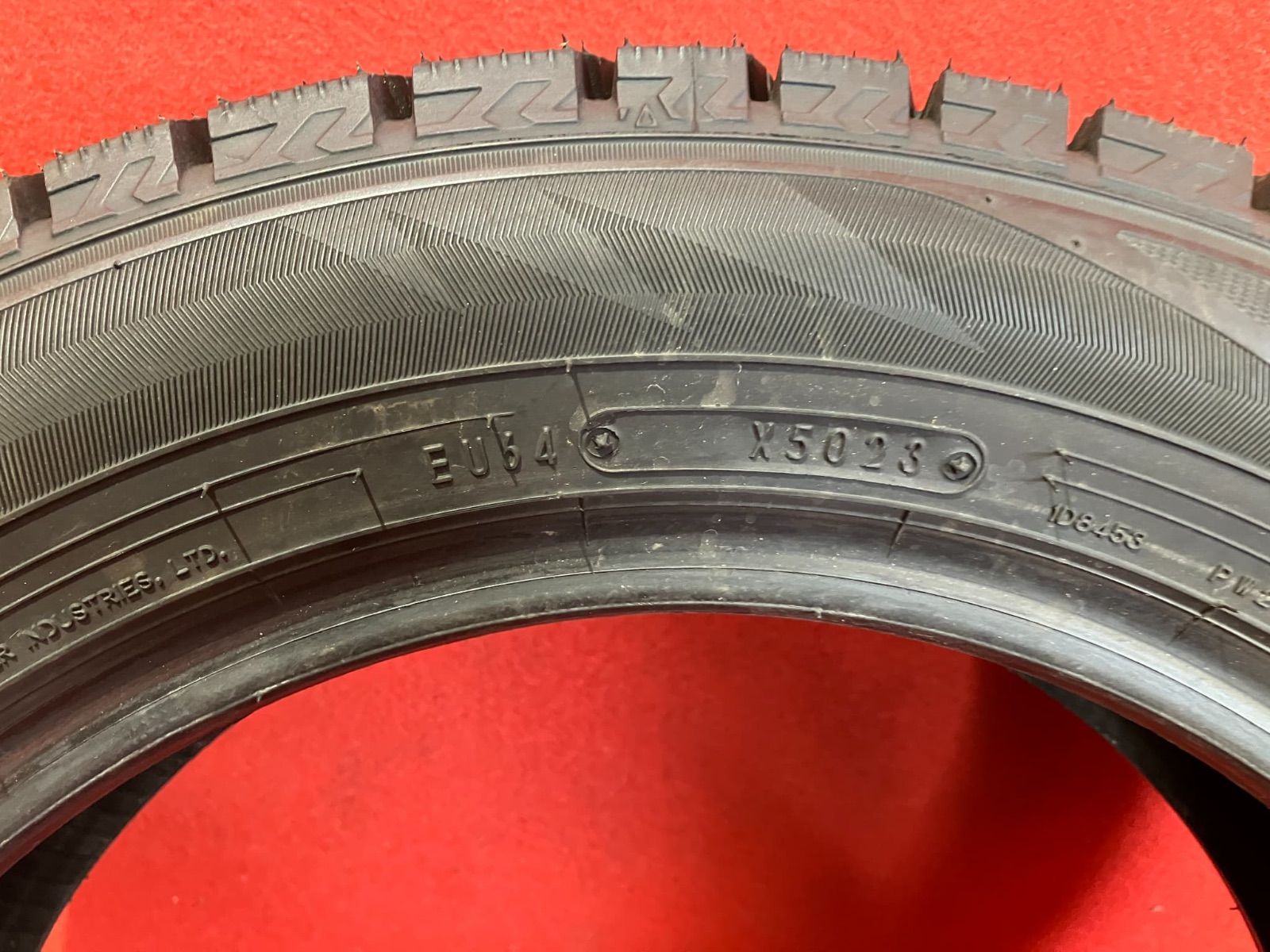 スタッドレスタイヤ 165|65R15