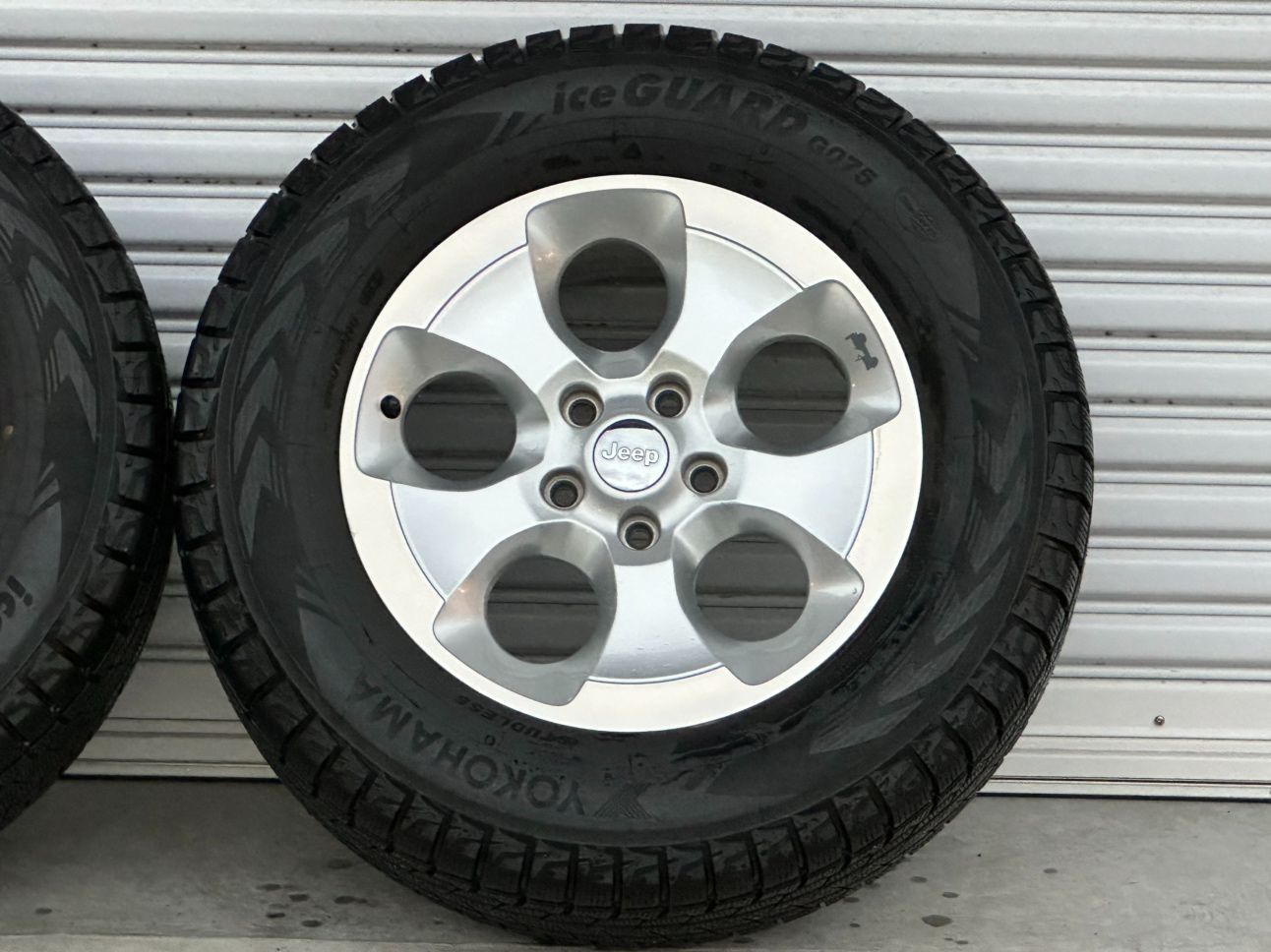 値下げ JEEP ジープ JK ラングラー アンリミテッド サハラ 純正 