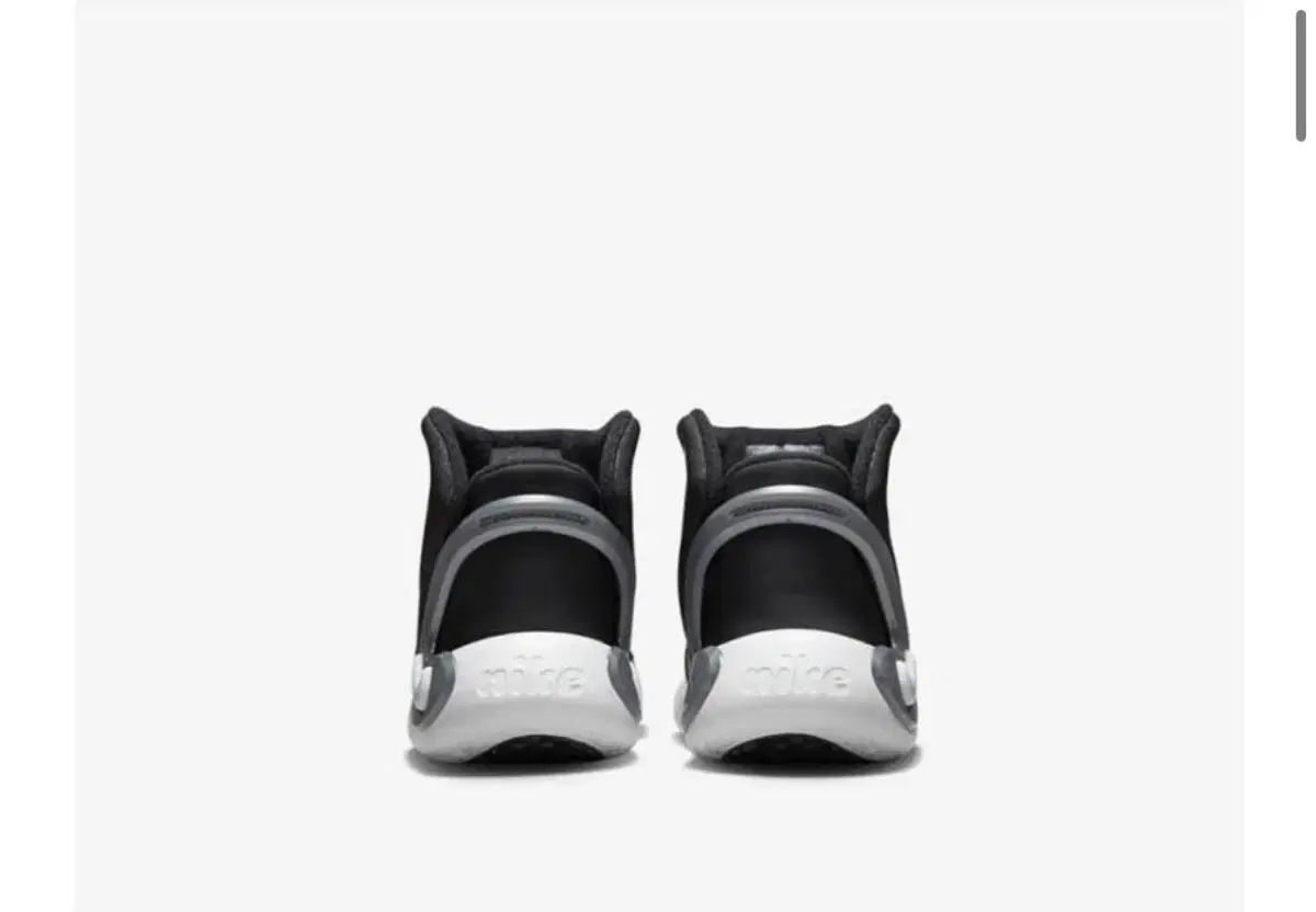 スニーカー 防寒