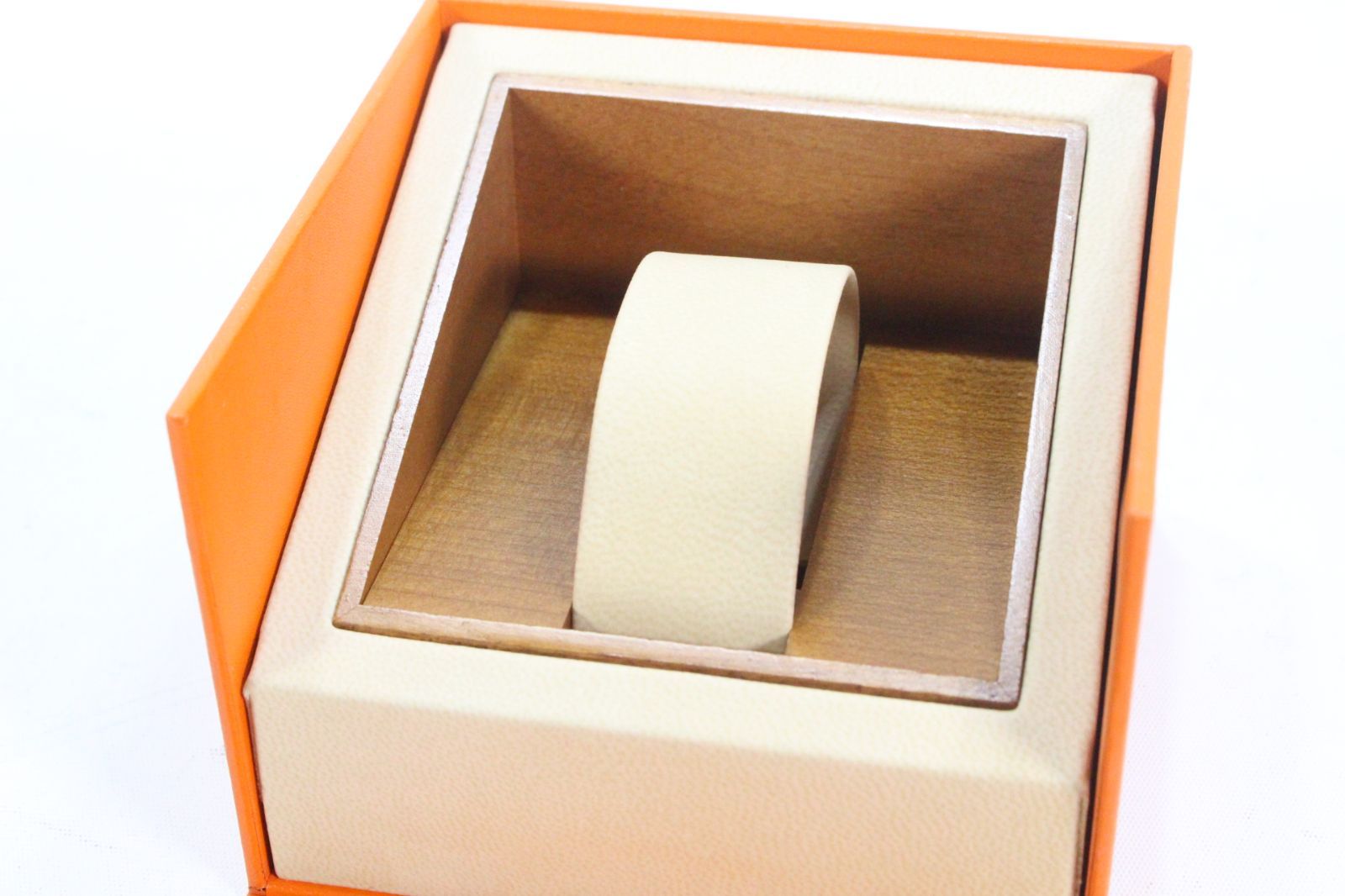 HERMES エルメス　腕時計　空箱 0727 HERMES（エルメス）腕時計の空箱 箱のみ 美品 - メルカリ