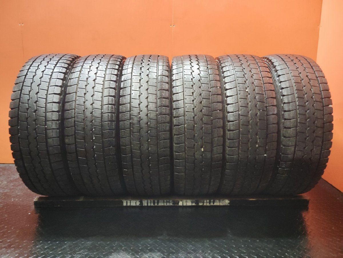 送料込み☆バリ溝215/55R18 95QダンロップウィンターMAXX03 4本DUNLOP 