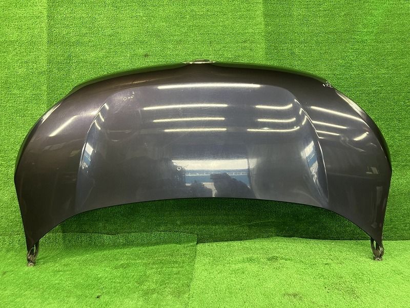 とーちゃん ヴォクシー ZRR75G ボンネット・フードパネル X 4WD 8人 53301-28130 9AF