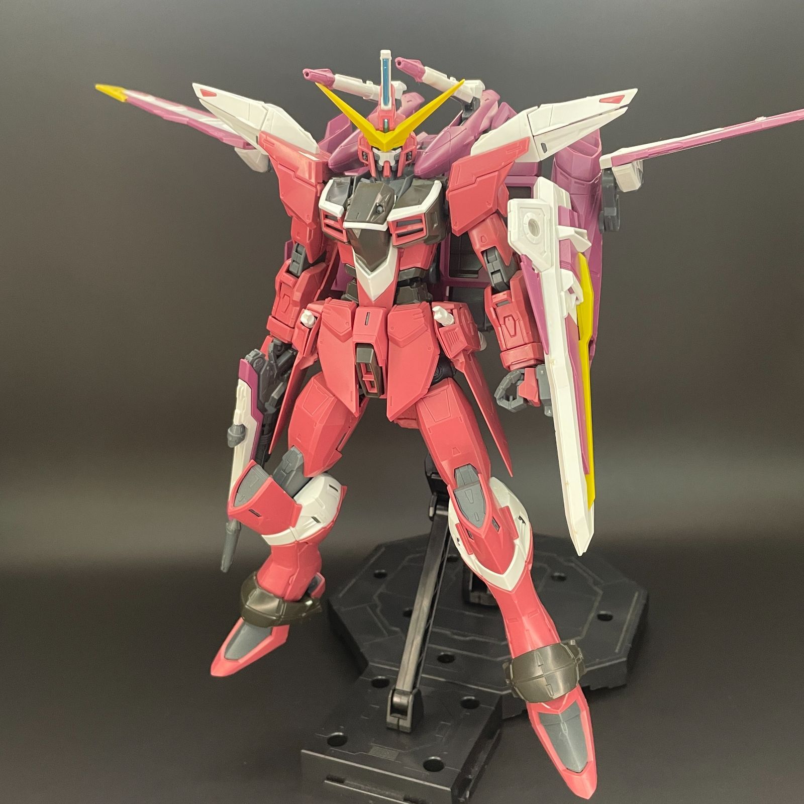 バンダイ MG 1／100 ジャスティスガンダム - メルカリ