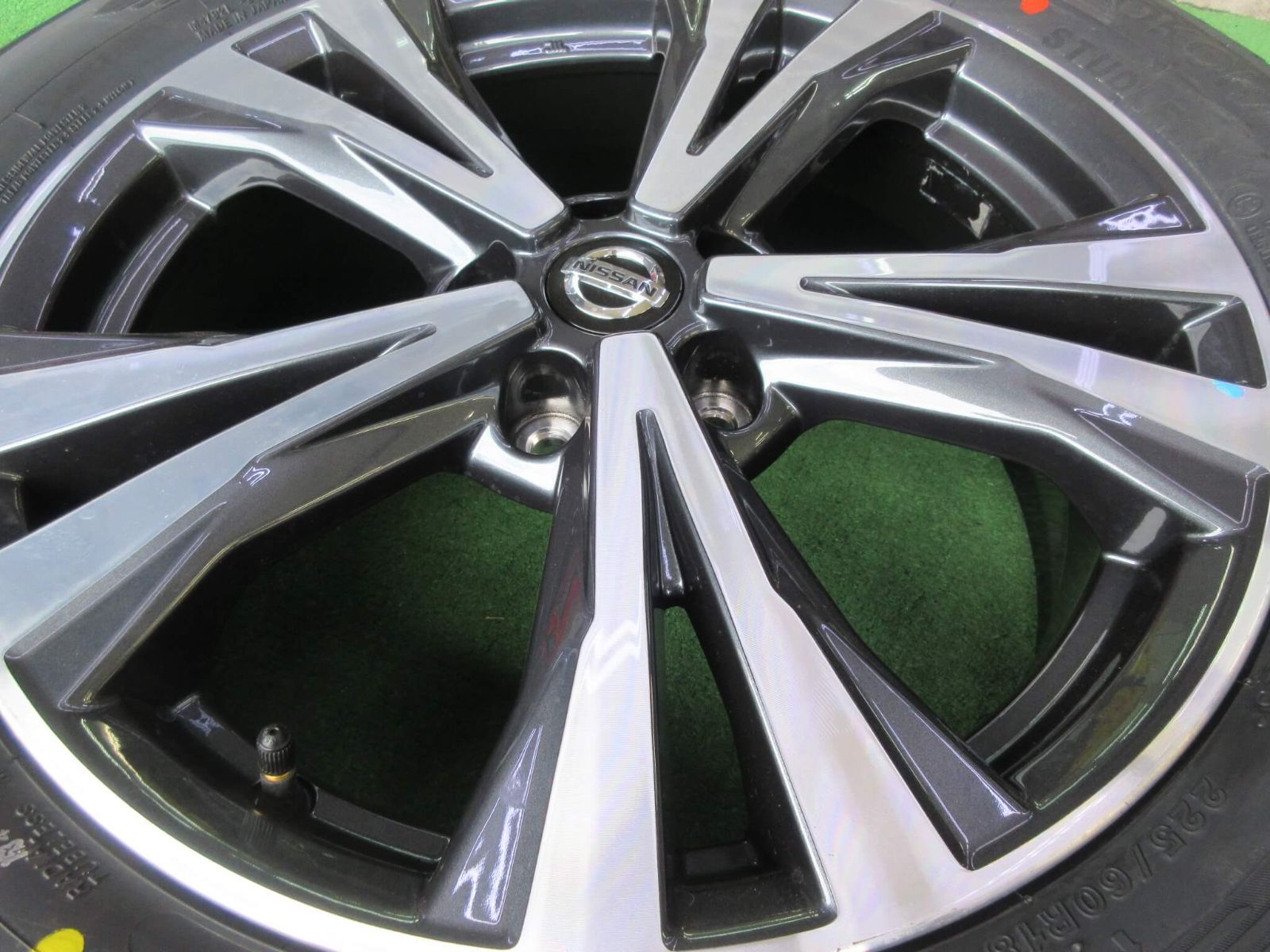 Ｔ３２系エクストレイル純正 スタッドレスセット