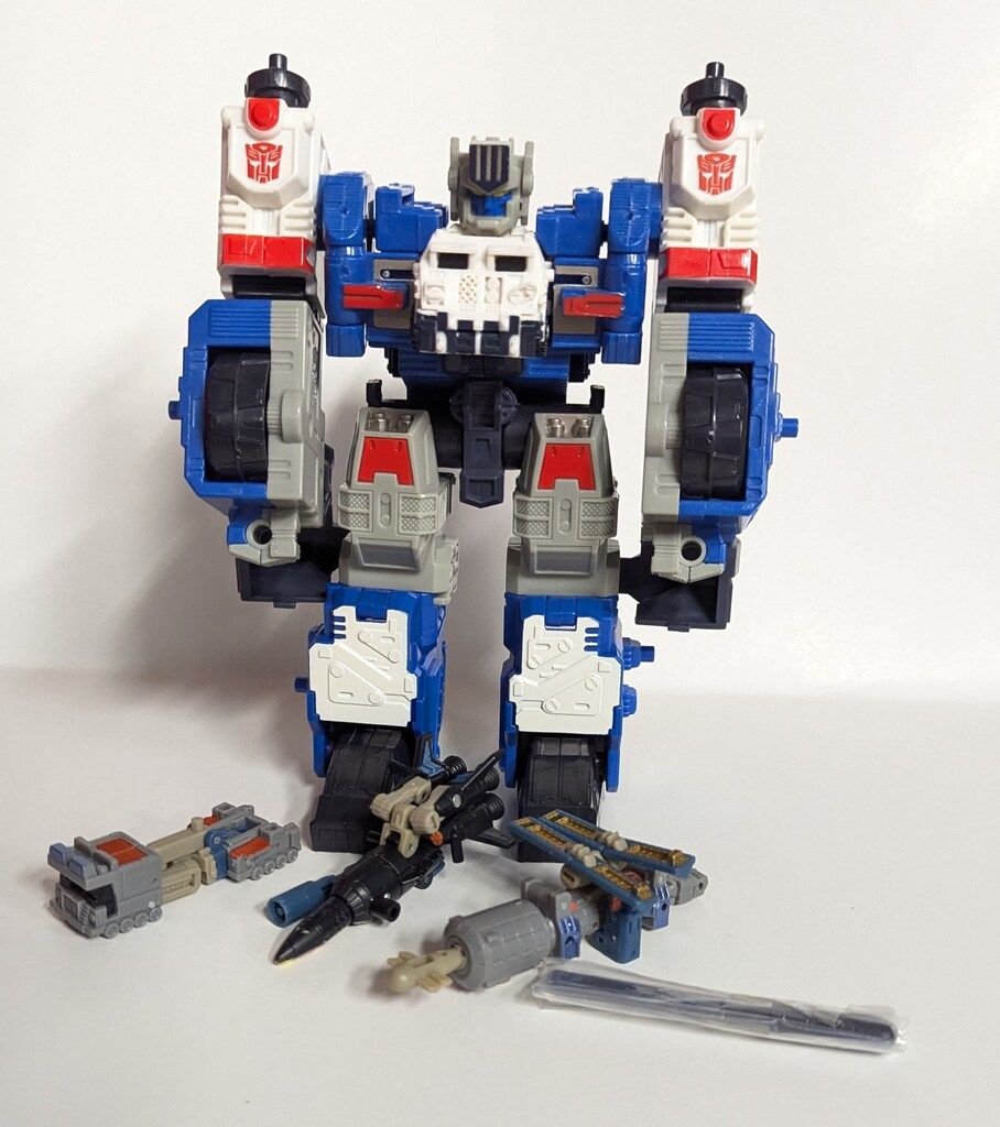 タカラ ENERGON ウルトラマグナス-スペースマイクロン