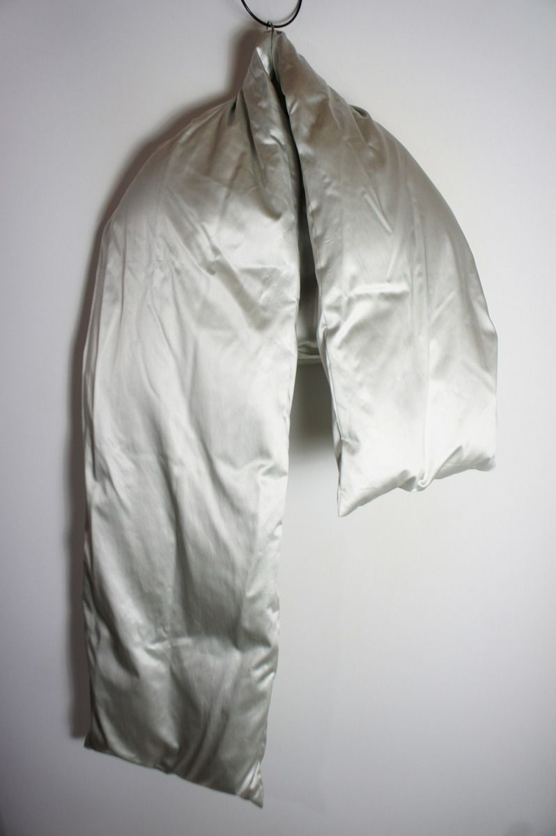 新品21AW FUMIKA UCHIDAフミカウチダ satin PADDING FUTON PONCHO FU-N