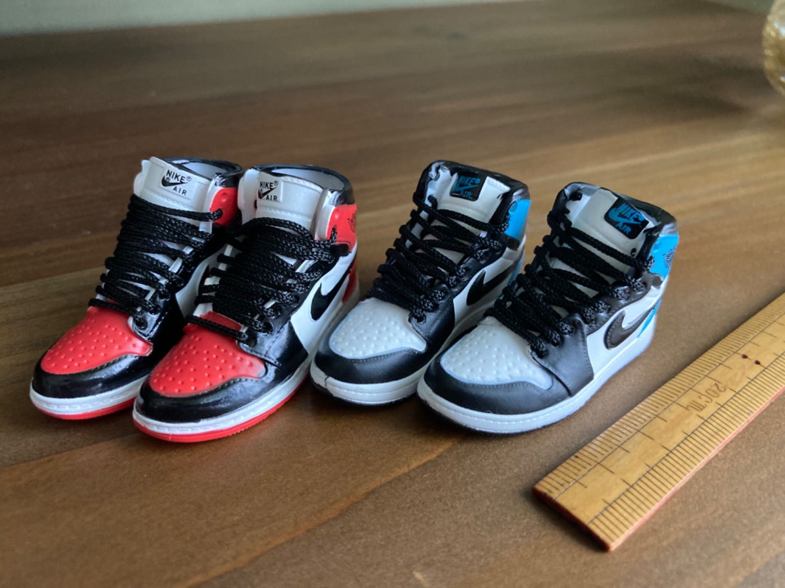 ミニチュアスニーカーnike 赤と青 2足セット 新品 - メルカリ