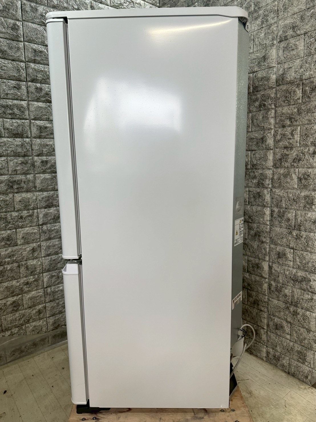 【高年式】大阪送料無料★3か月保障付き★冷蔵庫★ミツビシ★2ドア★2024年★MR-P15E3J-W★R-918 高年式】大阪送料無料☆3か月保障付き☆冷蔵庫☆ミツビシ☆2ドア☆2024