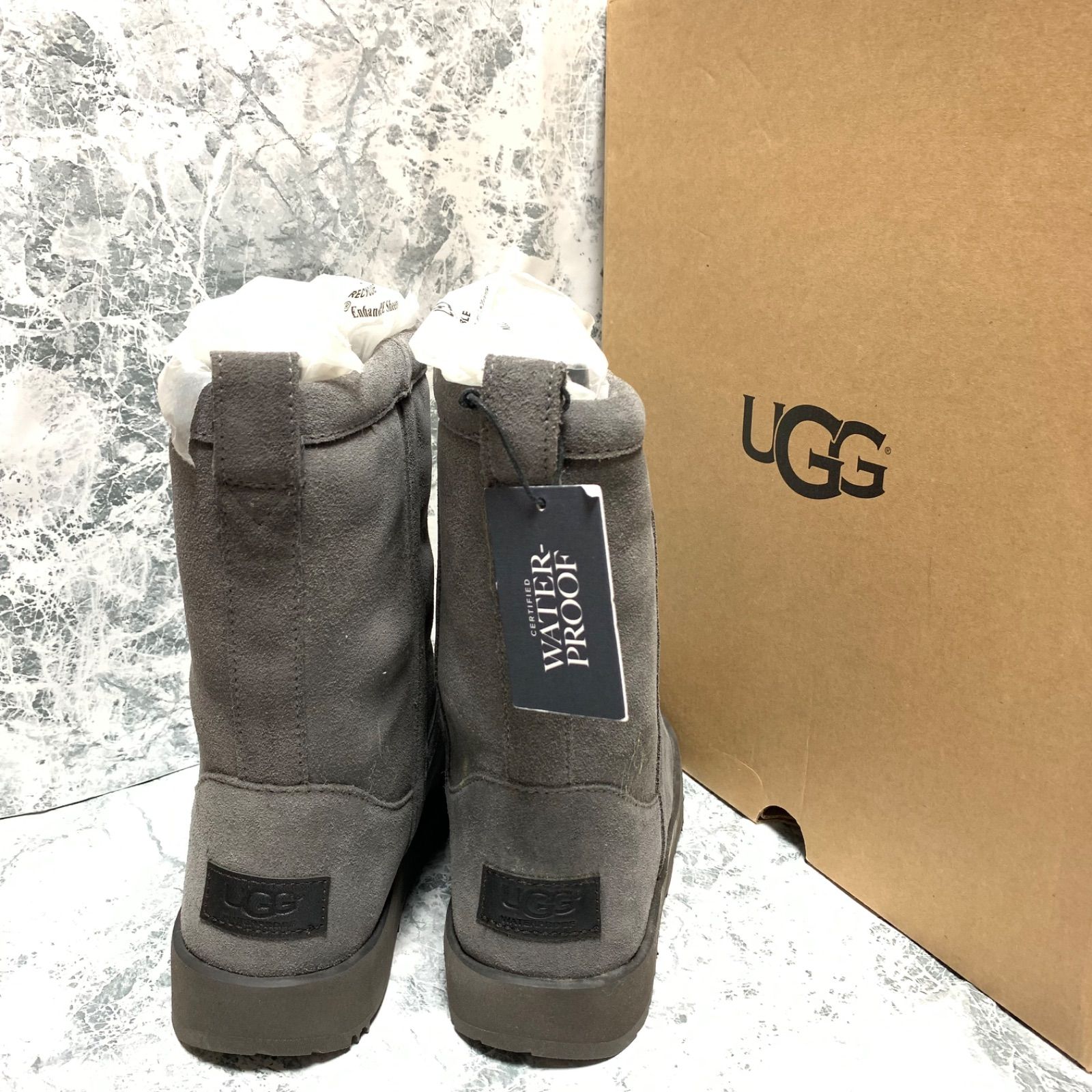 週末割】【新品】【送料無料】UGG ムートンショートブーツ 22cm グレー ...