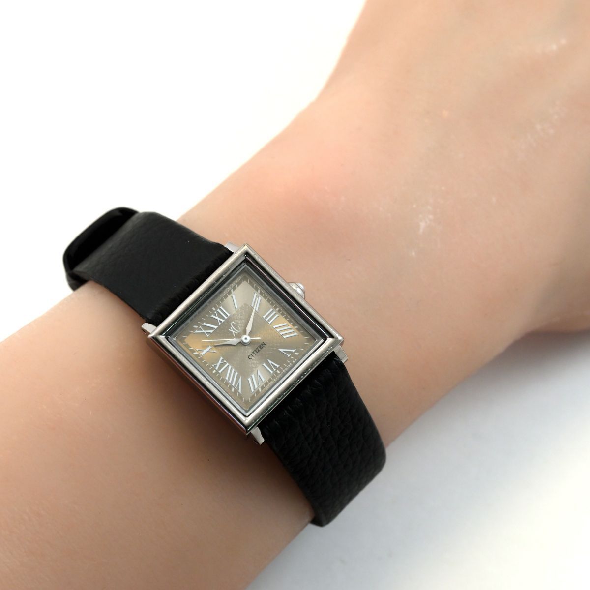 良品 シチズン【CITIZEN xc クロッシー】スクエアフェイス レディース 