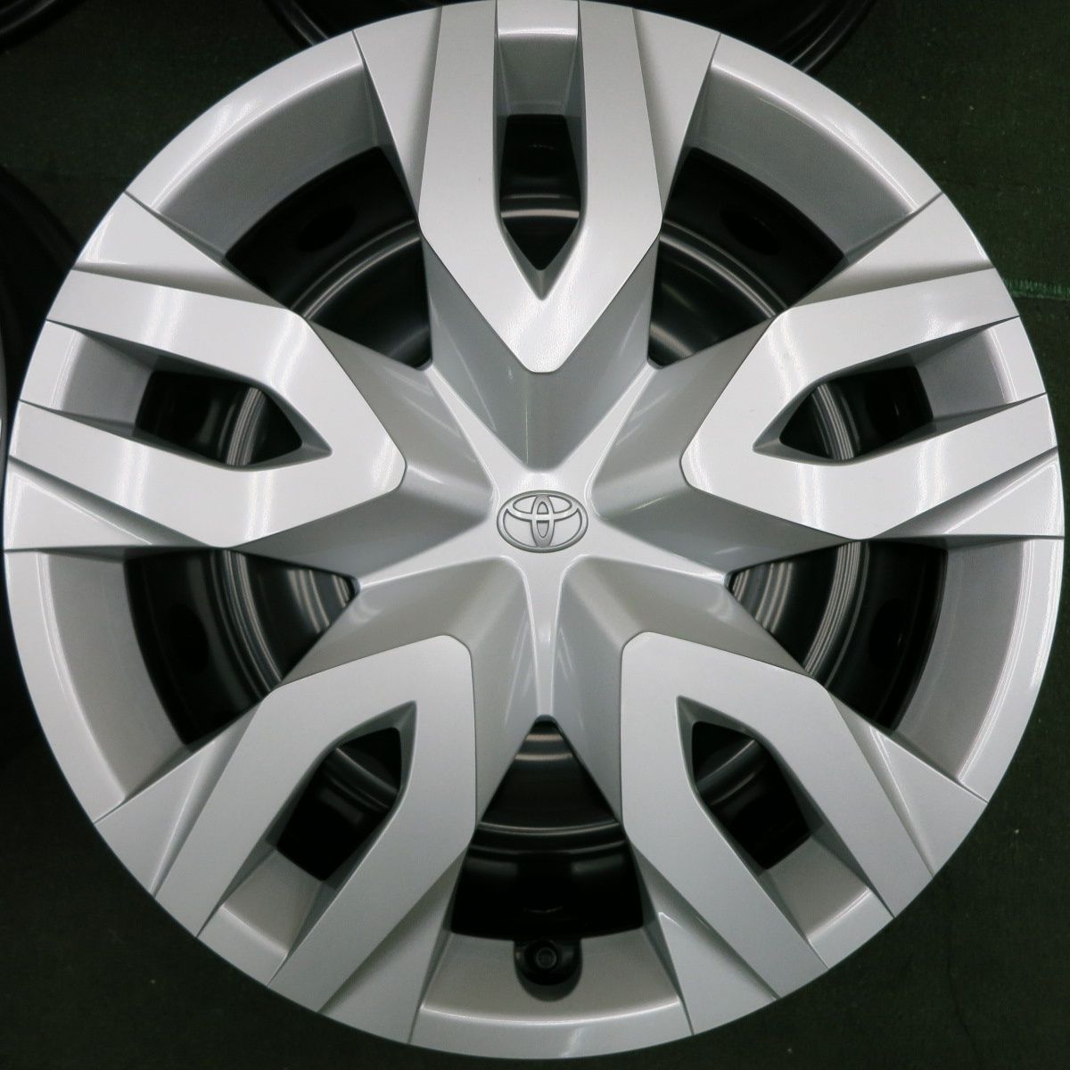 送料無料] キレイ☆BBS RE5005 鍛造 17インチ ホイール 17×7J