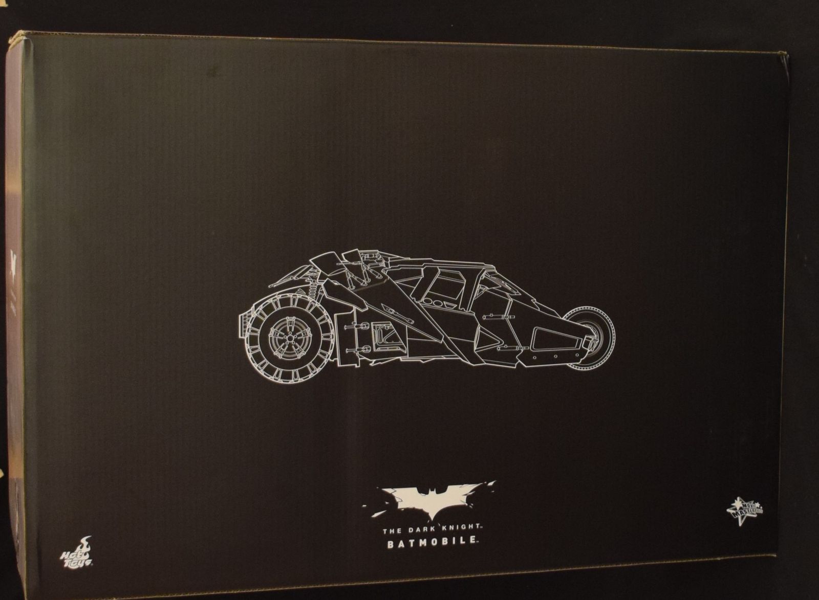 HOTTOYS MOVIE MASTERPIECE BATMOBILE