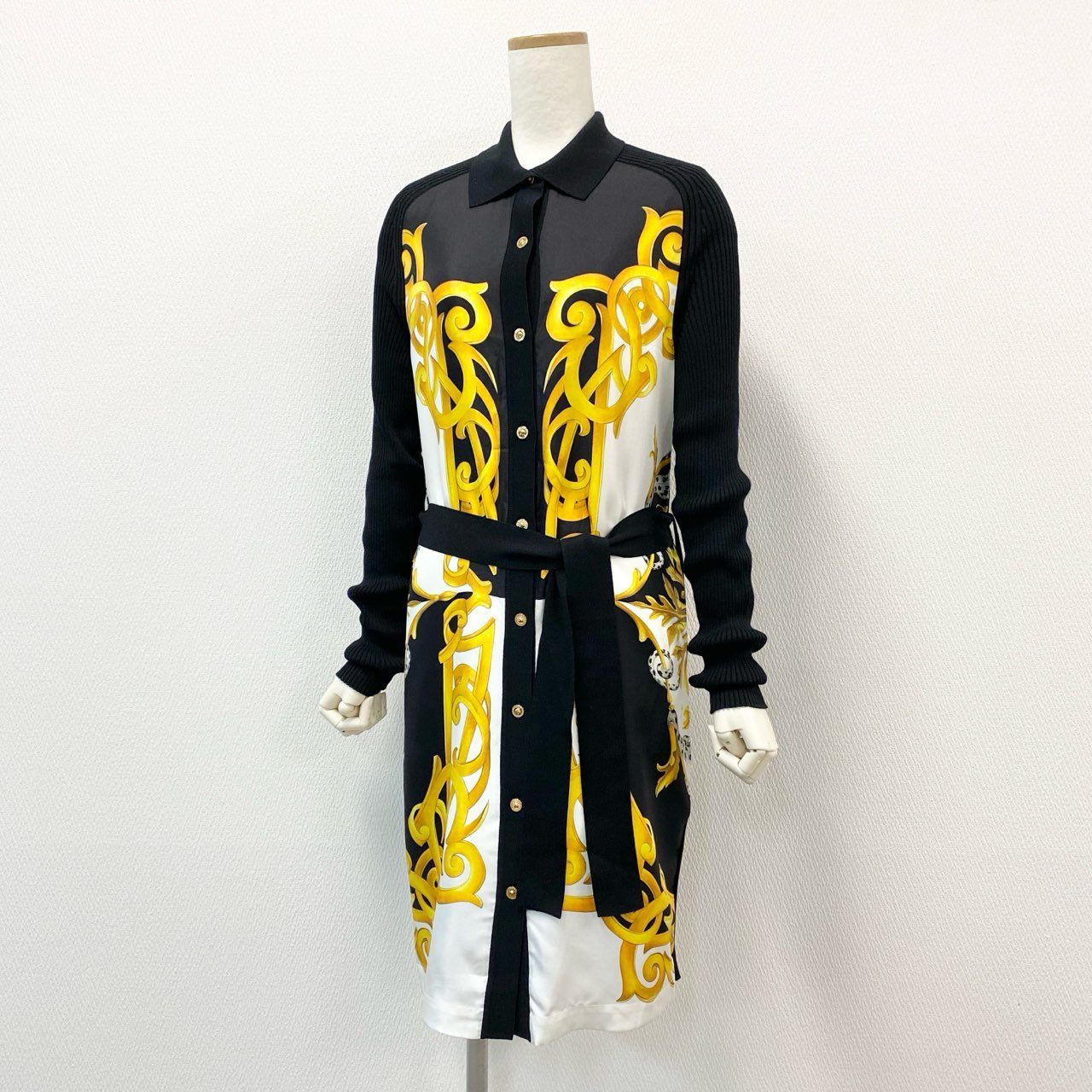 48c11 《未使用保管品》 タグ付 VERSACE ヴェルサーチ 長袖ニット 