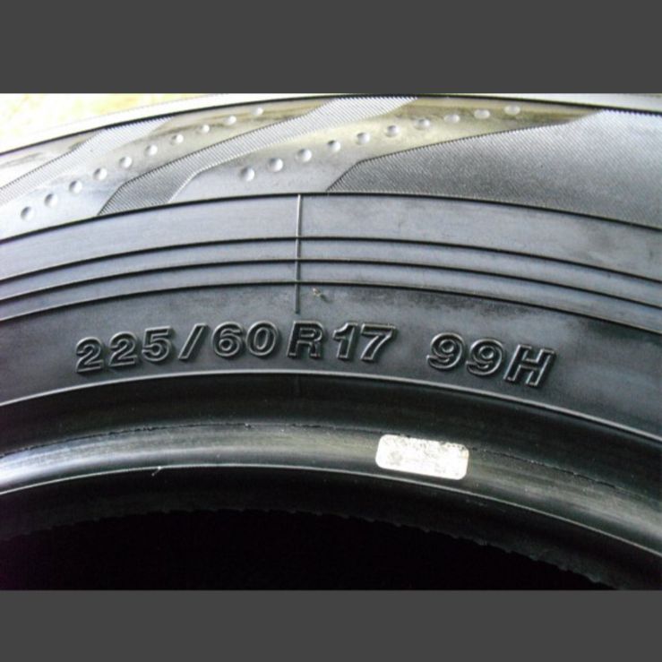 ②2022年製215/60R17バリ山！中古スタッドレスタイヤ2本セット A-2791