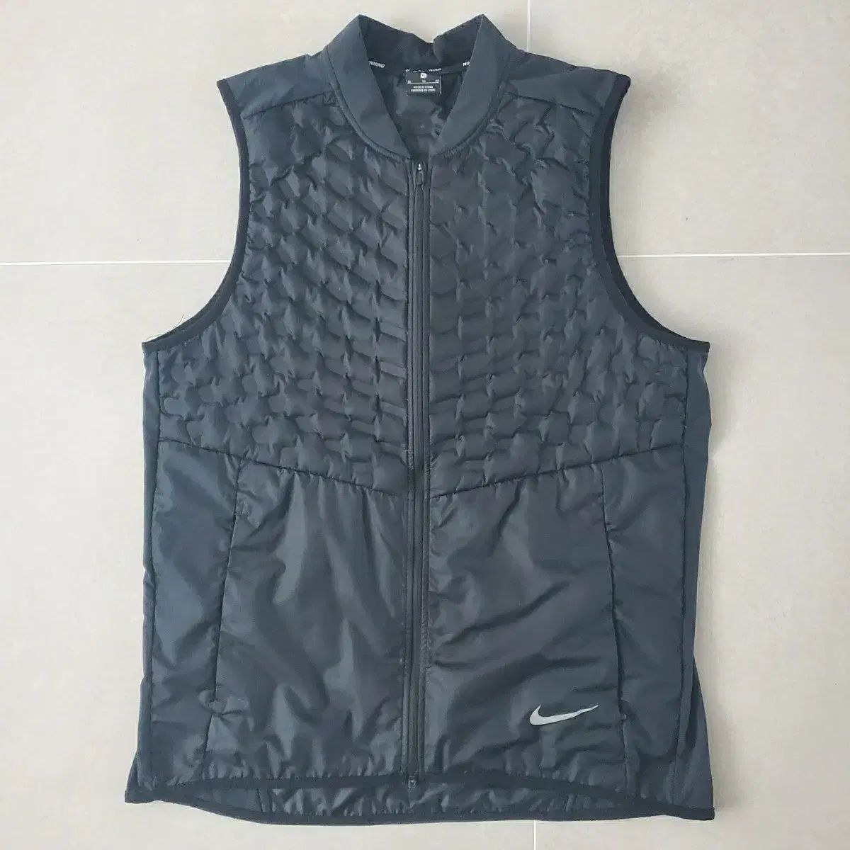 中古・古着通販】NIKE (ナイキ) エアロロフト ランニングジップジャケット ブラック サイズ:L｜ブランド・古着通販 トレファク公式【TREFAC  FASHION】スマホサイト
