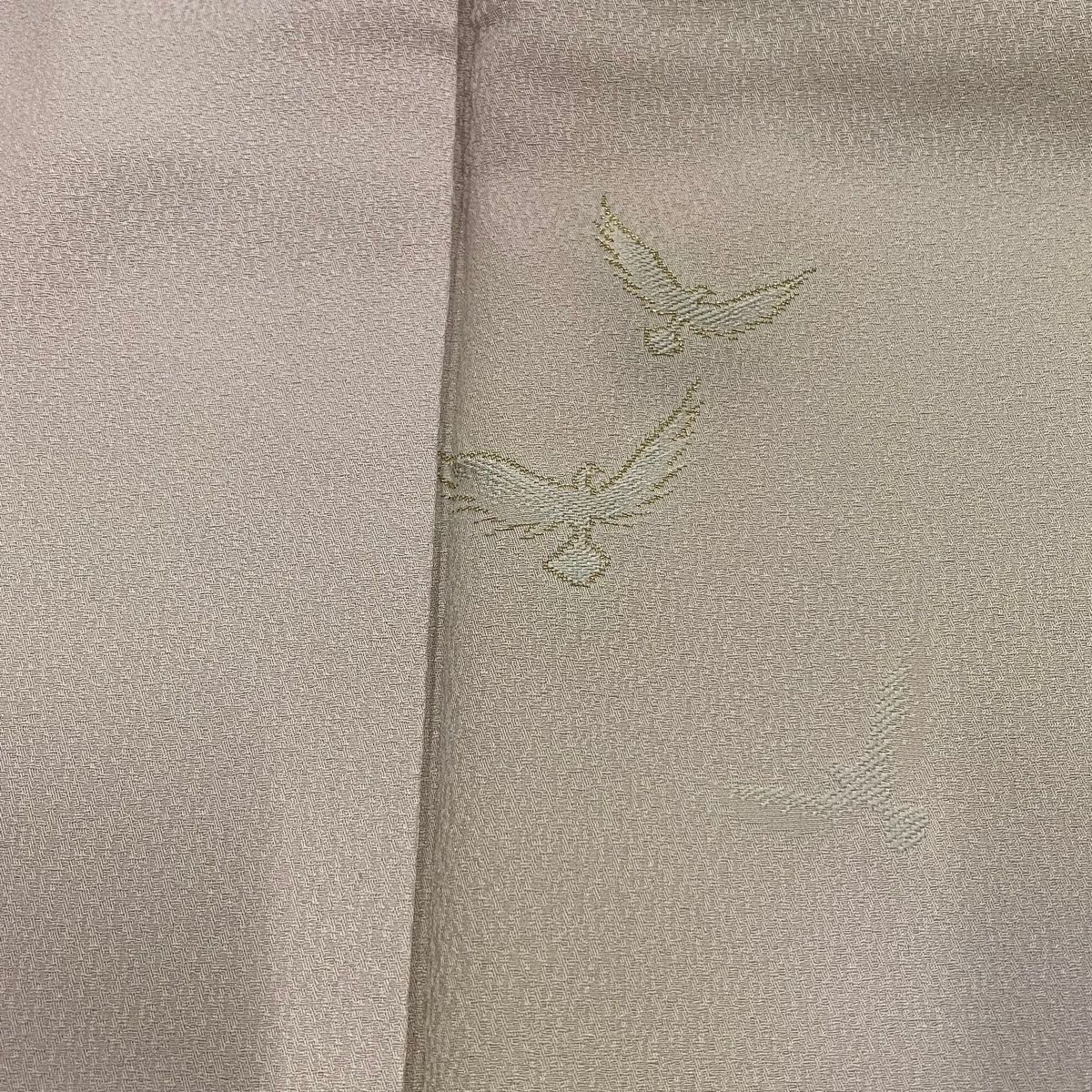 新品同様⭐︎名門坪金⭐︎夏江戸小紋⭐︎五本絽⭐︎万筋⭐︎裄68⭐︎気品あるお色 小紋 身丈161.5cm 裄丈64cm M 袷 斉藤三才 落款 鳥 金糸 ぼかし
