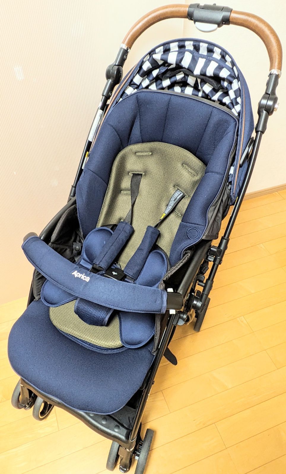 最終値下げ【Aprica】ベビーカー ラクーナビッテ クッション NAVY