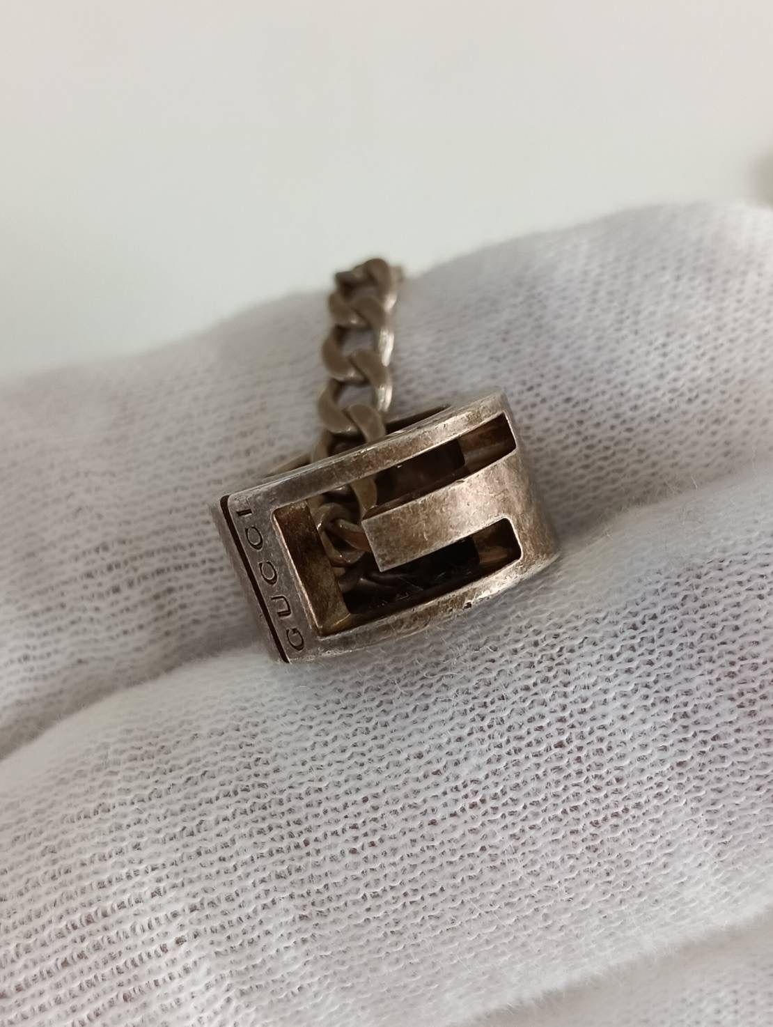 美品★GUCCI★カットアウトバングル★ラージ★シルバー925★専用ポーチ付き G03412DU01845_fw_thumbM.jpg