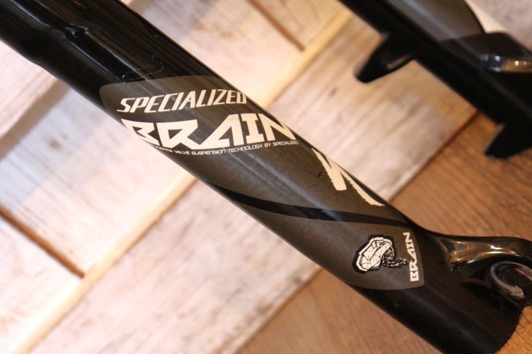 スペシャライズド SPECIALIZED ロックショックス ROCKSHOX ブレイン
