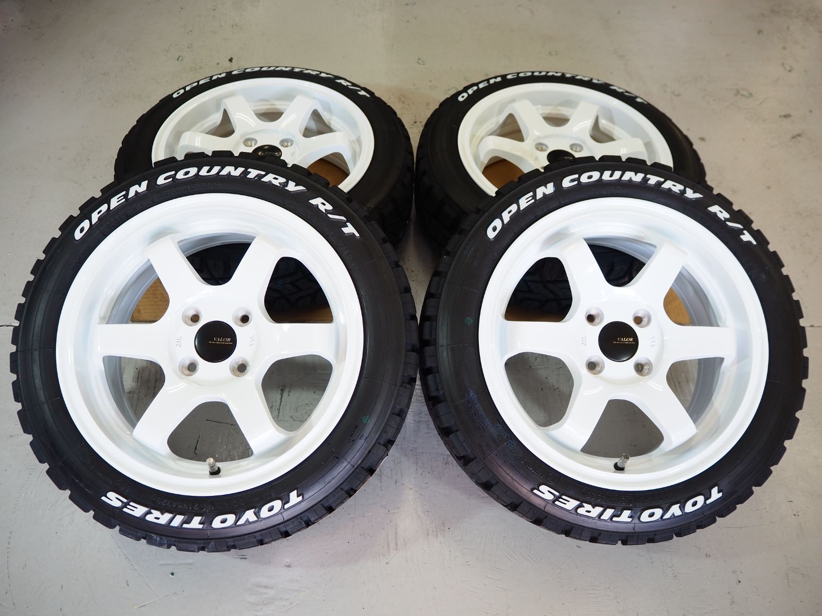 カスタムサイズ VALOR Racing TS6R 15inch 6.5J 4H100+38 WH トーヨー オープンカントリー R/T 165/60R15  ハスラー キャストアクティバ - メルカリ