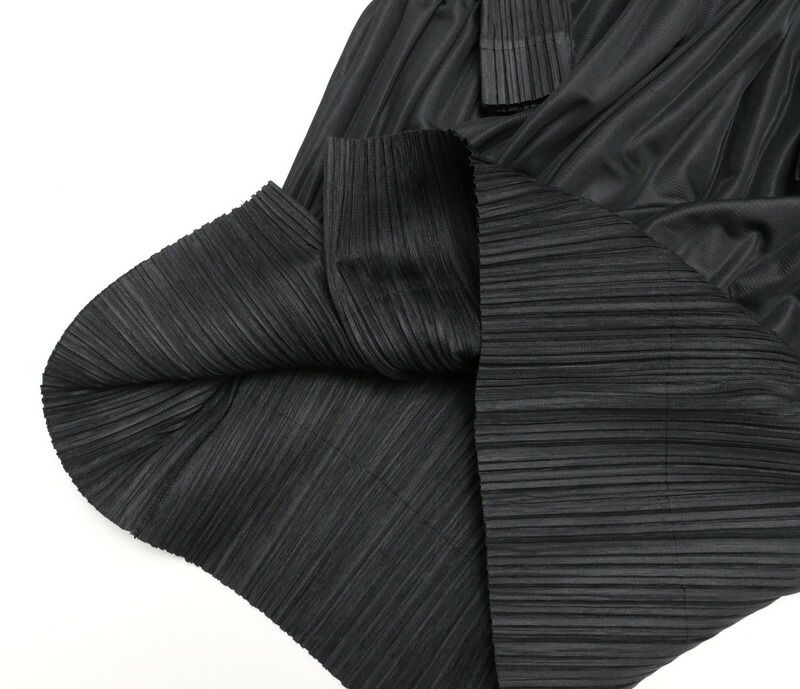 PLEATS PLEASE ISSEY MIYAKE プリーツプリーズ イッセイミヤケ  