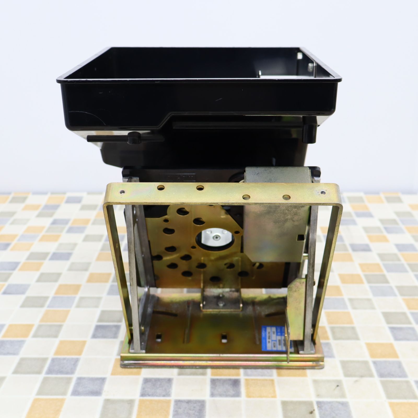ゲーム機　筐体　コイン　アサヒ精工 AD-81P2 | Asahiseiko 旭精工株式会社