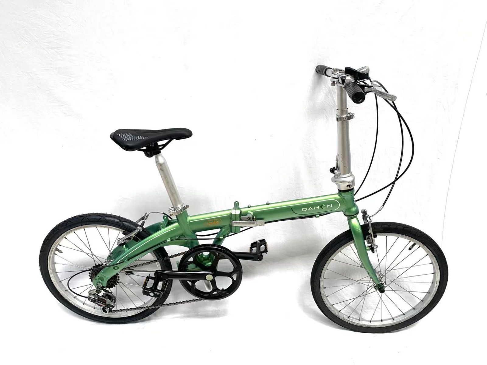 ダホン DAHON 折り畳み自転車 routeミニベロ SHIMANO 6速 小径車 20インチ ZJ9390