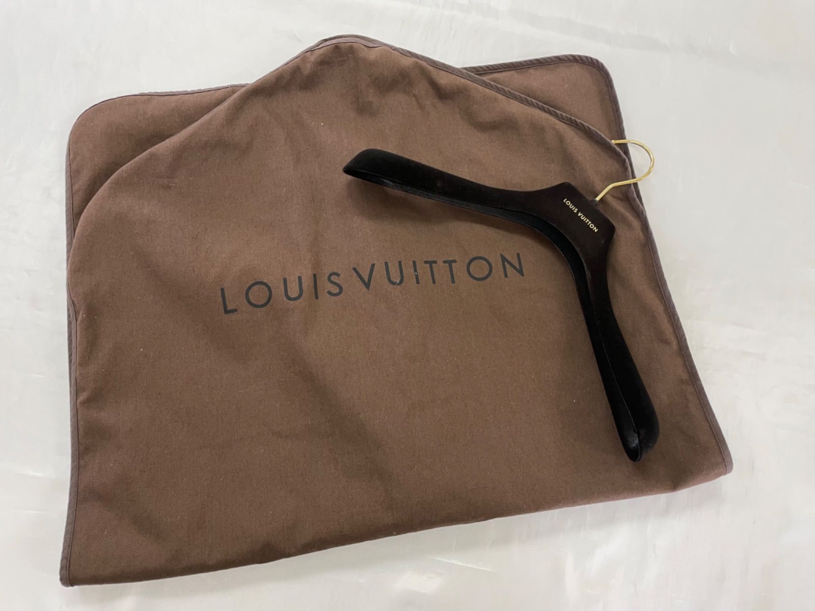 美品ルイヴィトン VOLEZ VOGUEZ VOYAGED カモフラ ジャケット LOUIS VUITTON】ルイヴィトン ボンバージャケットVOLEZ VOGUEZ
