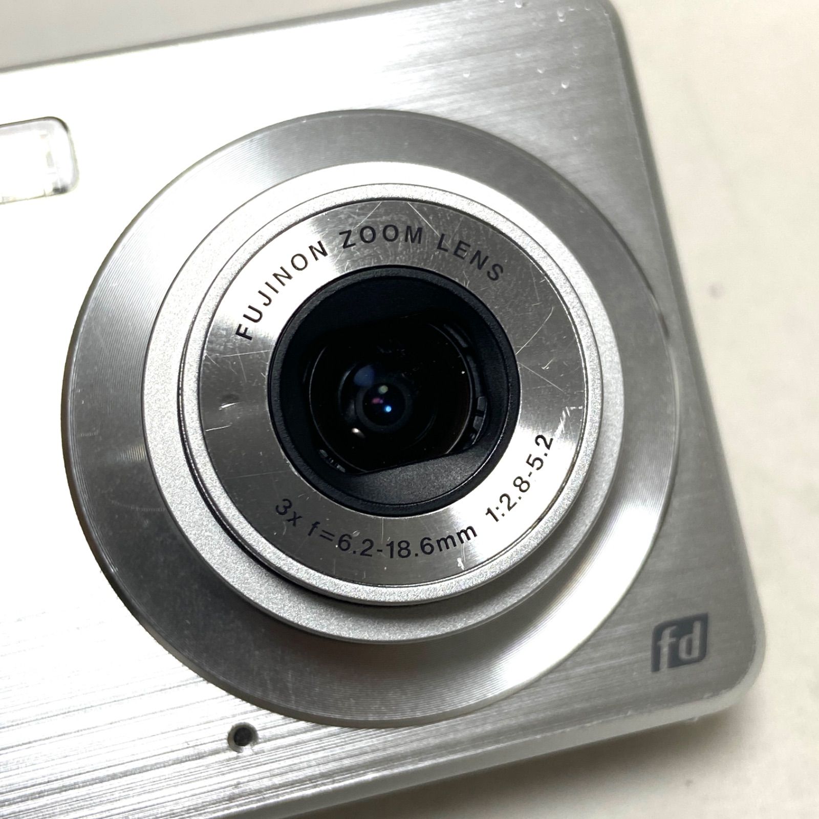 FUJIFILM FINEPIX J15fd シルバー コンパクトデジタルカメラ フジ