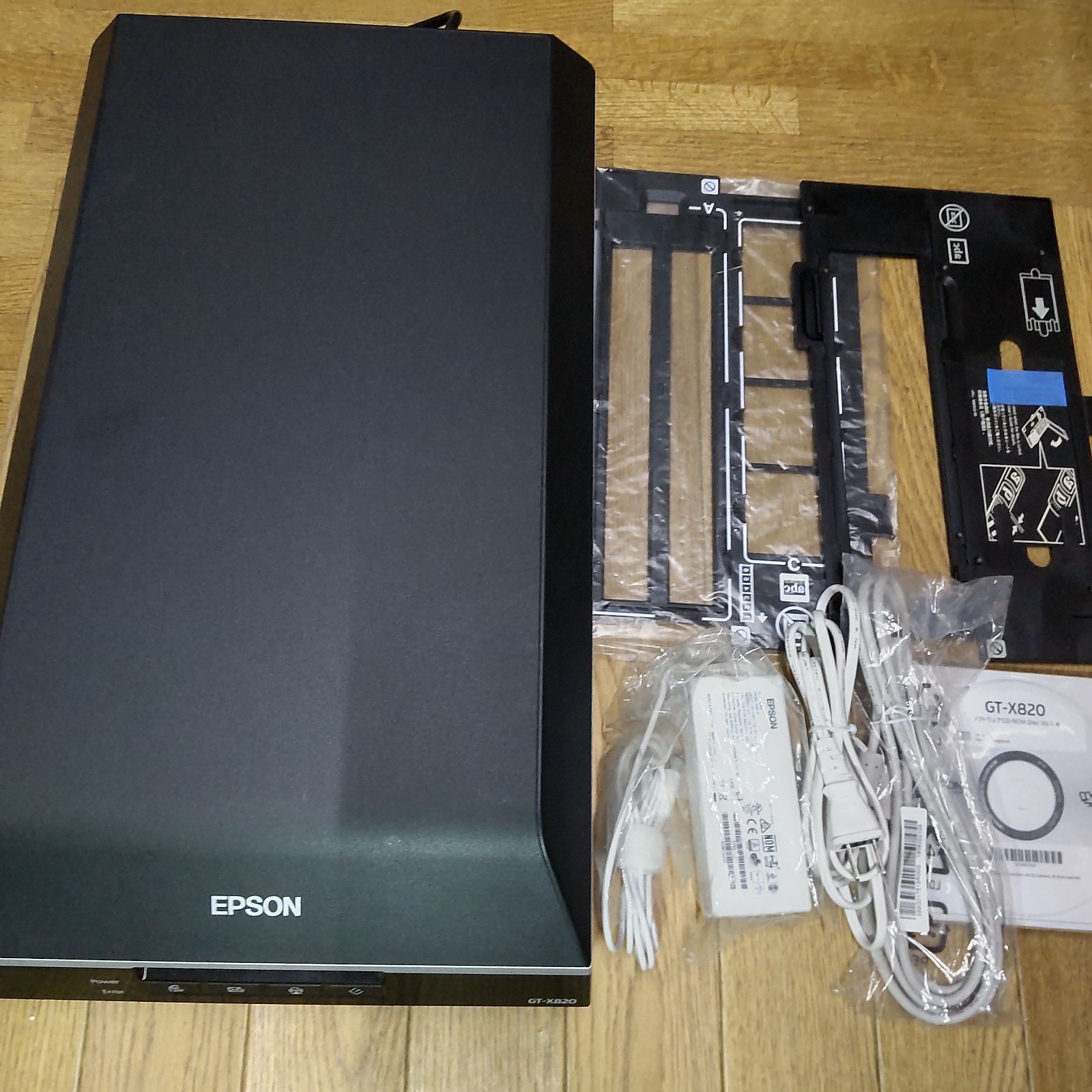 EPSON GT-X820 フィルムスキャナー フィルムホルダー付属 動作良好