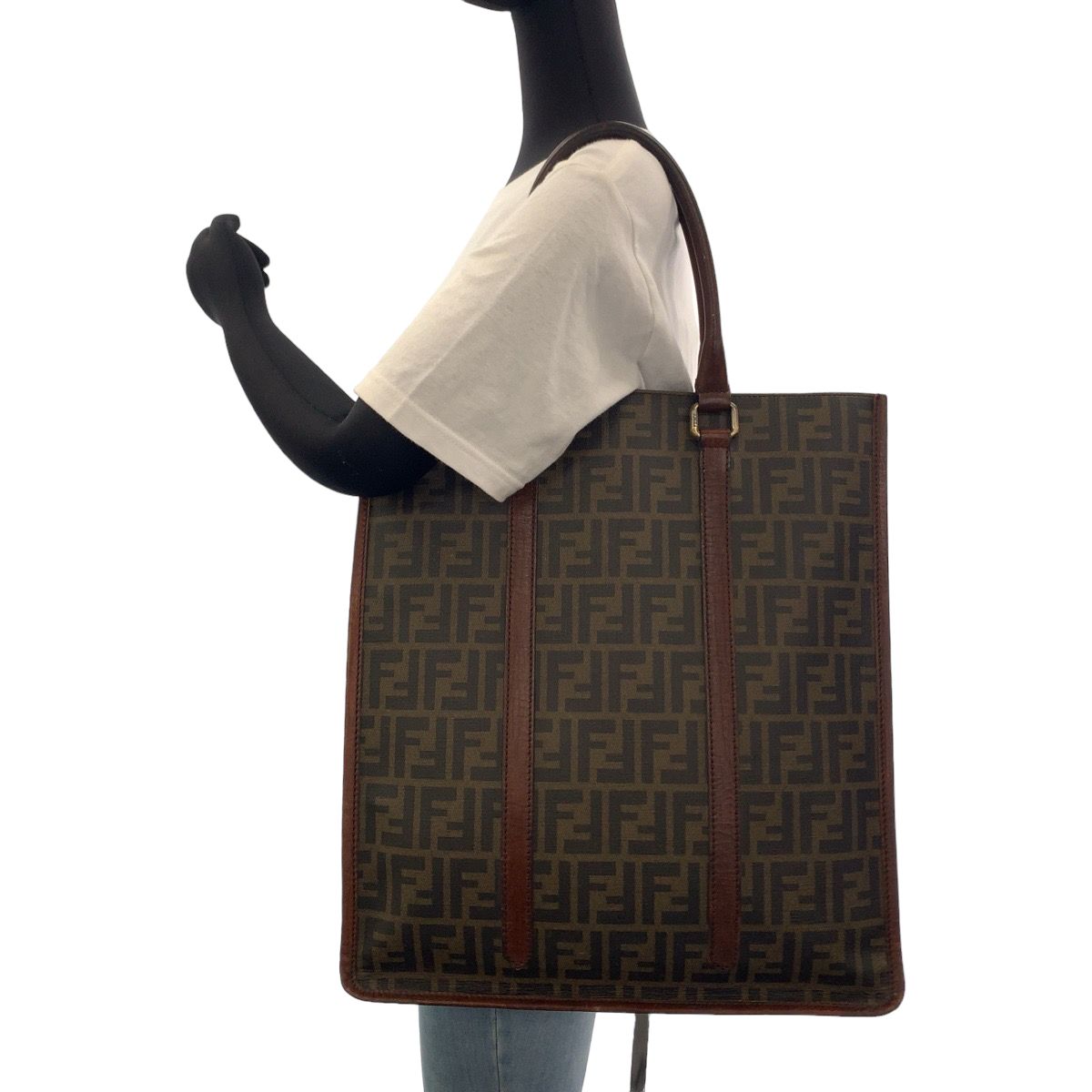 FENDI フェンディ ズッカ柄 男女兼用 ブラウン シルバー金具 PVC 