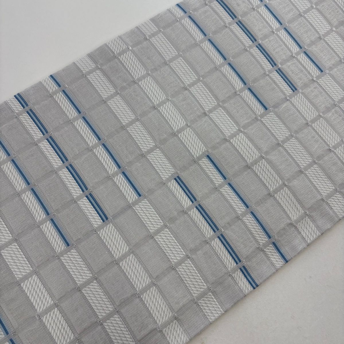 正絹　全通袋帯【縞　ラメ】No2690 六通袋帯 白色 中古品 正絹 西陣織 ラメ 銀糸 yzk057ブランド