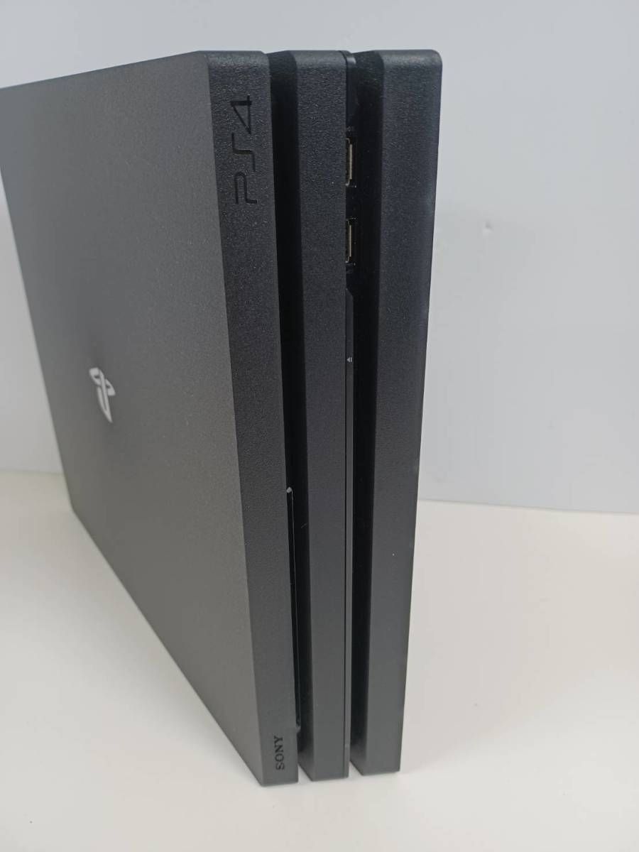 美品】PlayStation4 Pro/CUHJ-10032/モンスターハンターワールド 