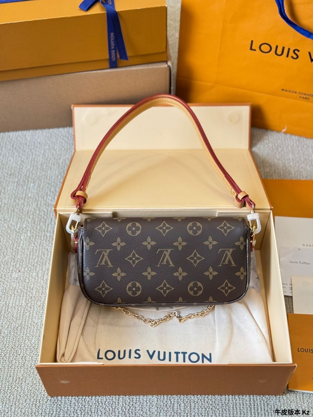今日特価】LV（ルイ・ヴィトン）WALLET ON CHAIN IVY アーム