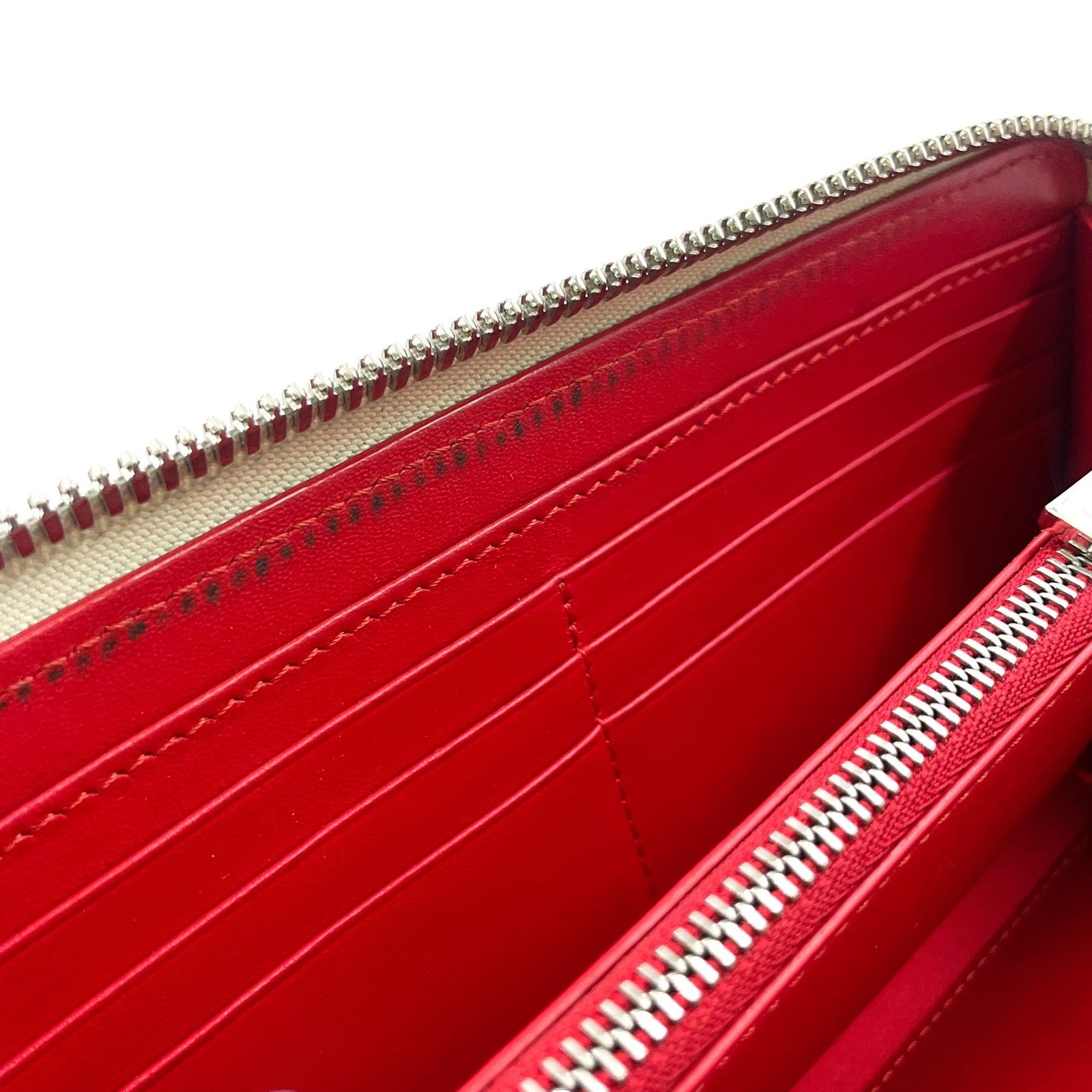 ラウンドファスナー レザー