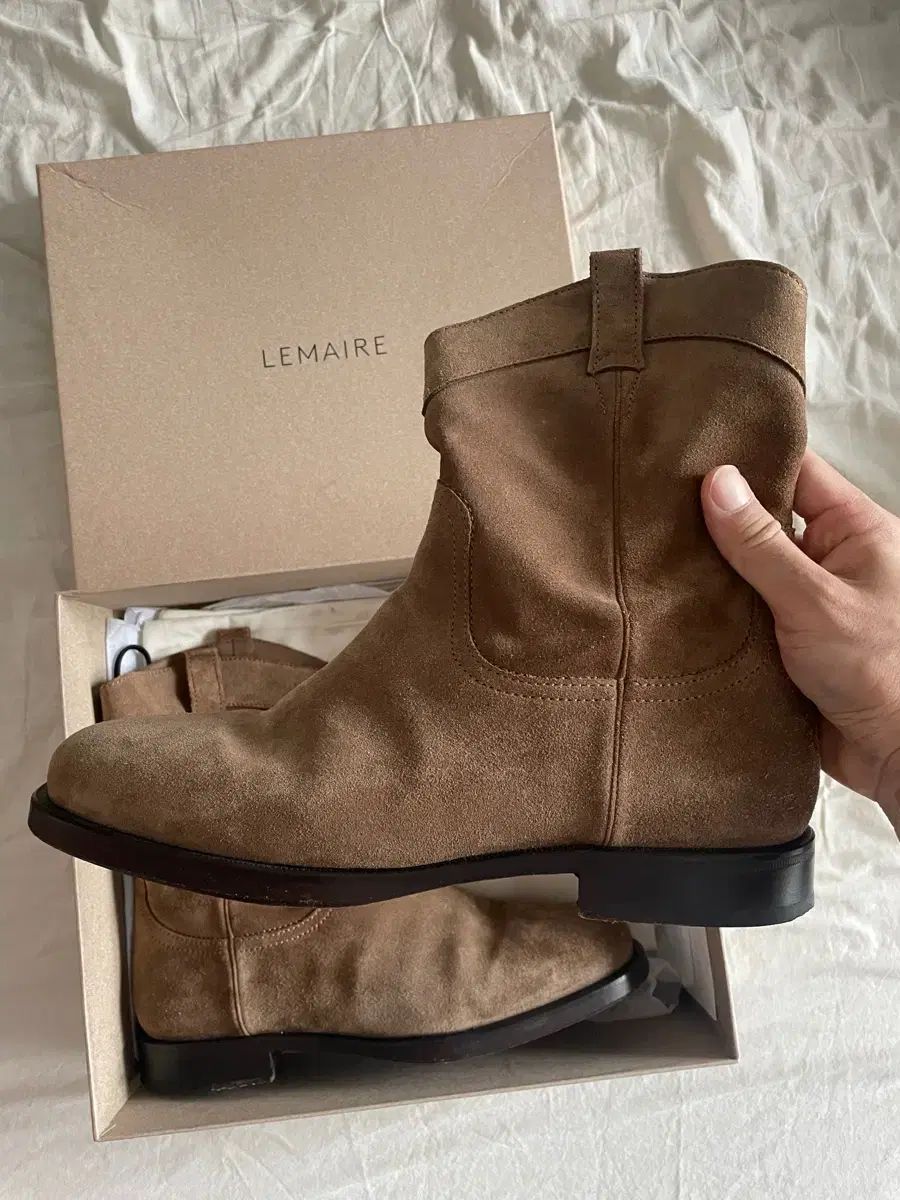 LEMAIRE(ルメール)ショートブーツ　美品 LEMAIRE(ルメール)ショートブーツ 美品 現地価格セール LEMAIRE