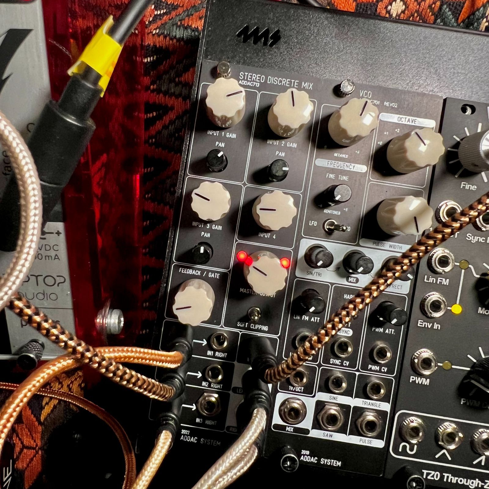 Discrete Mixer
