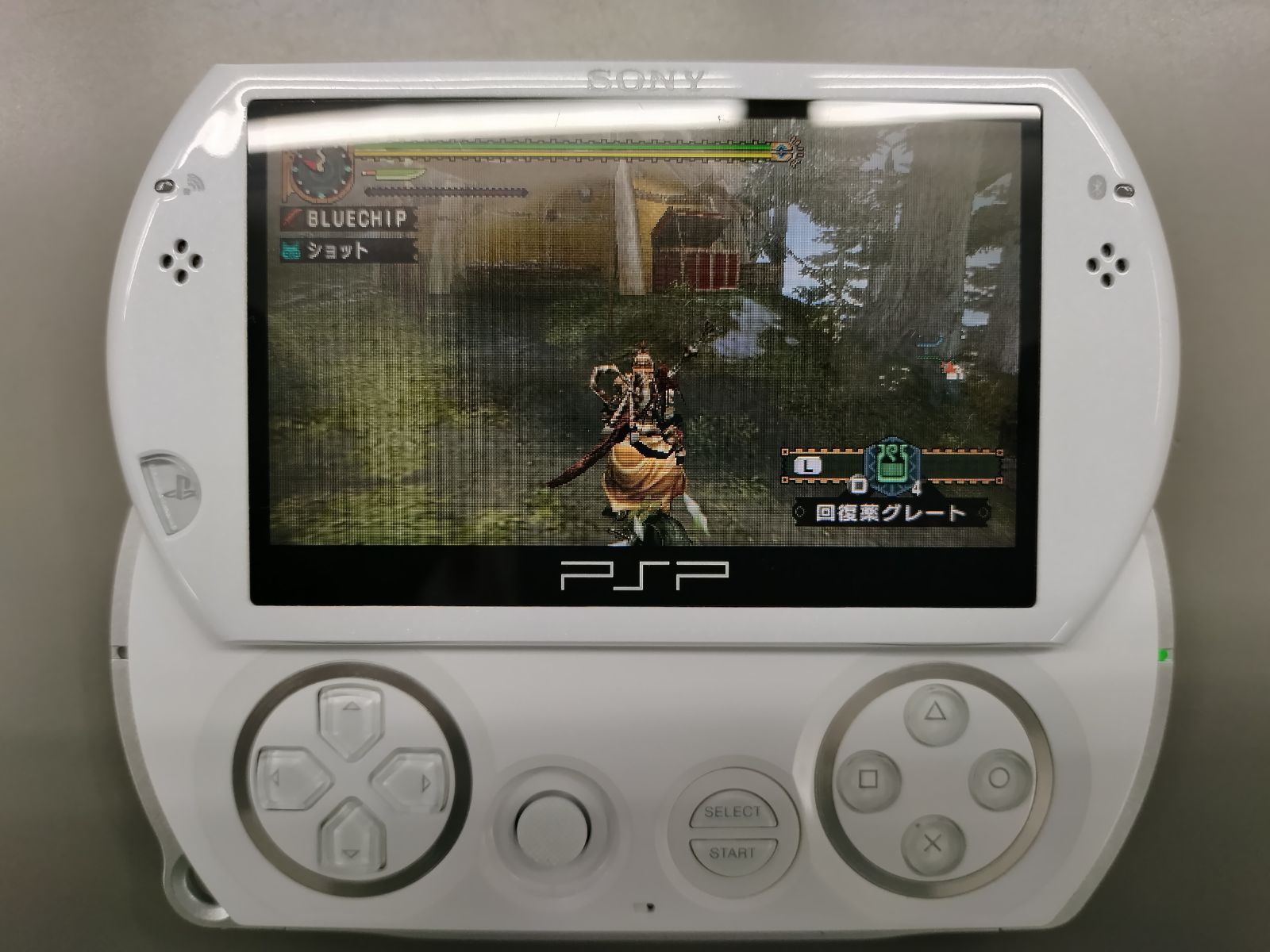 PSP go(ホワイト)本体のみ