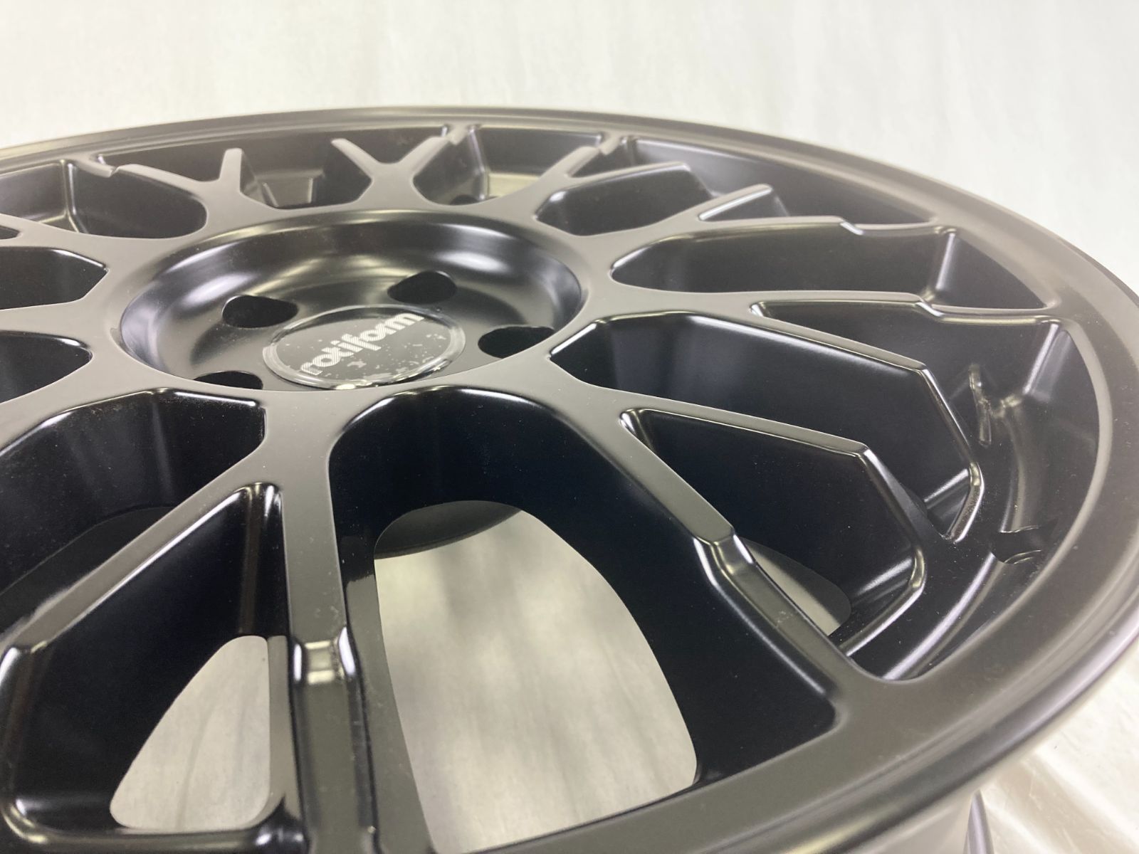 Rotiform ロティフォーム PHX 4本セット 19インチ 8.5J インセット+45