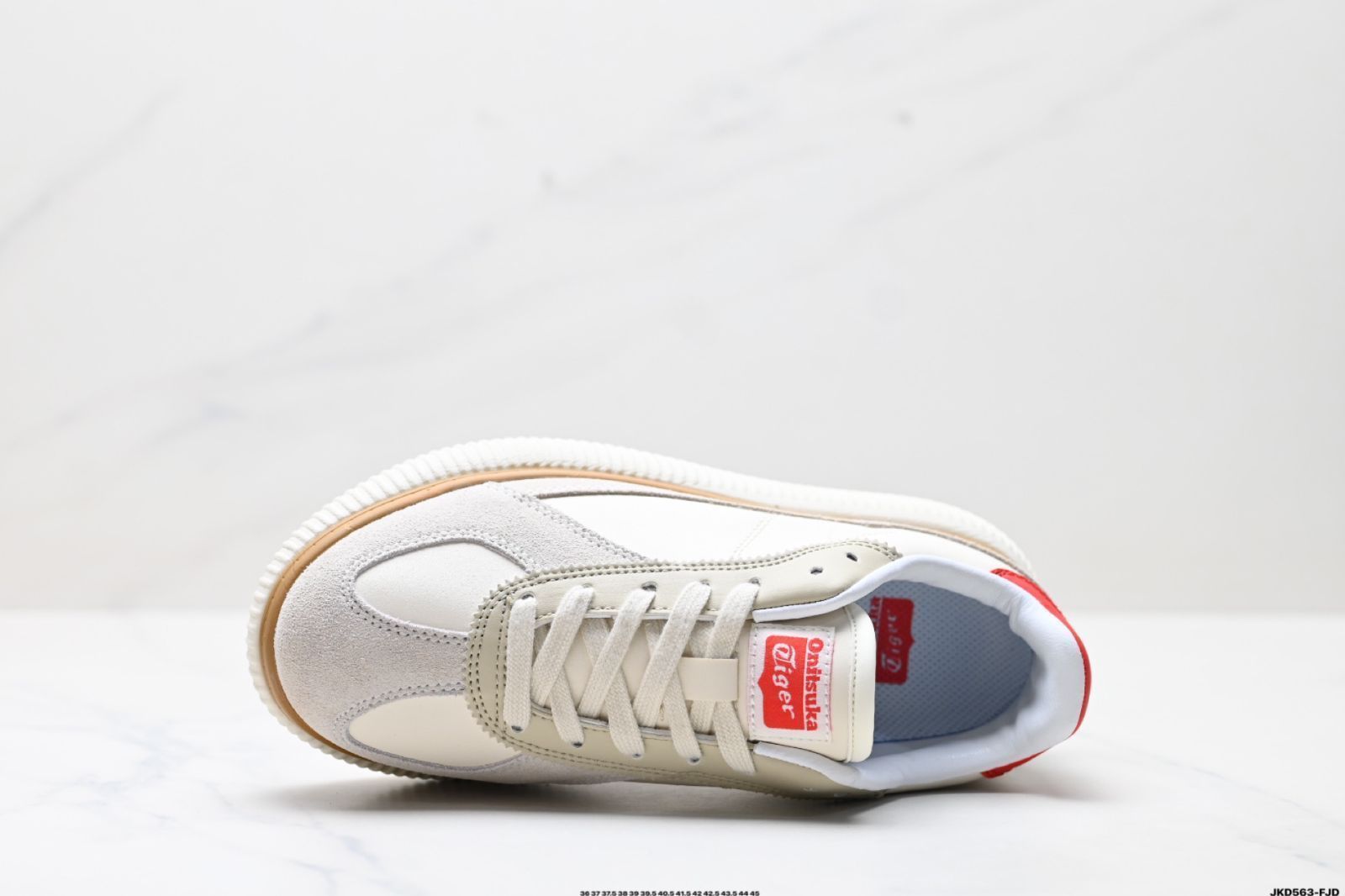 Onitsuka Tiger（オニツカタイガー）Delecity 厚底（チャンキー