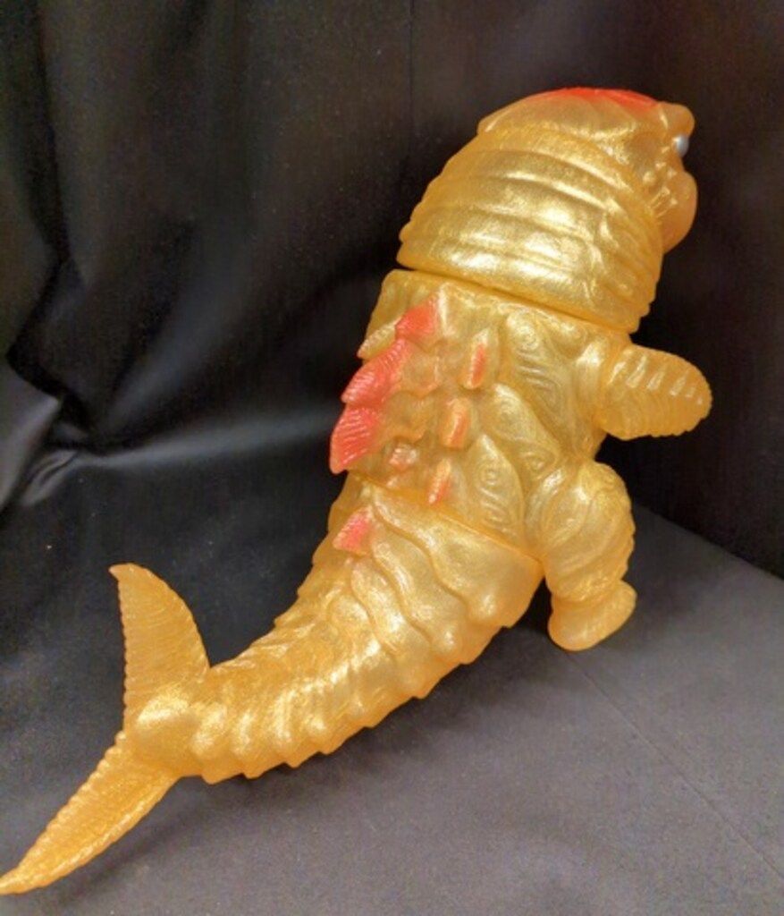 サンガッツ本舗　メガロドン 美術雑貨店VINYLでサンガッツ本舗の限定「メガロドン」＆「SUIKO