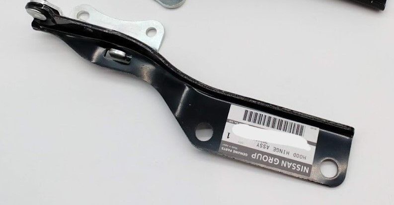 新品 日産 R34 BNR34 スカイライン 純正 ボンネット フードヒンジ 左 NISSAN Hood hinge LH - スキル 販売