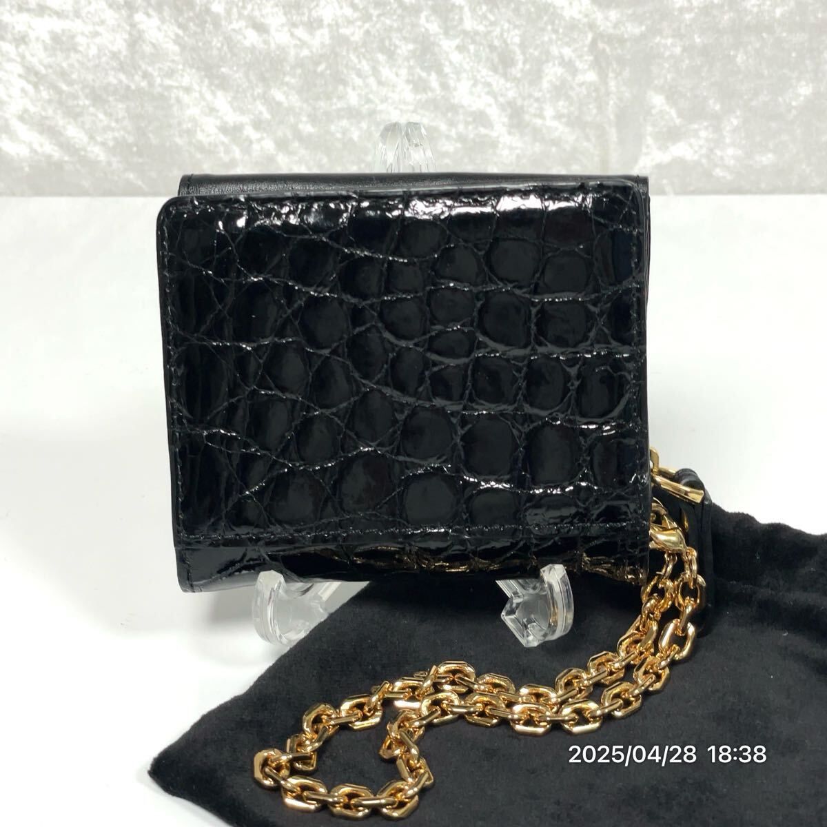 CROCODILE クロコダイル シャイニークロコ ワニ革 ブラック エキゾチックレザー 革 チェーン付き 三つ折り ウォレット 財布