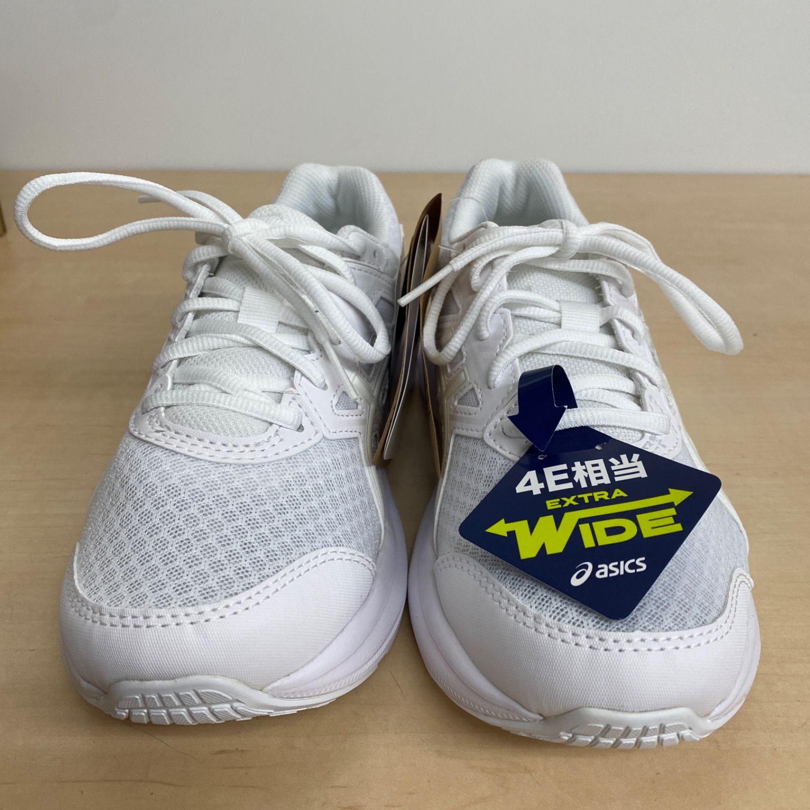 韓国ブランド通販サイト ホワイト asics 未使用 タグ付き スニーカー メルカリ - K94 靴 靴