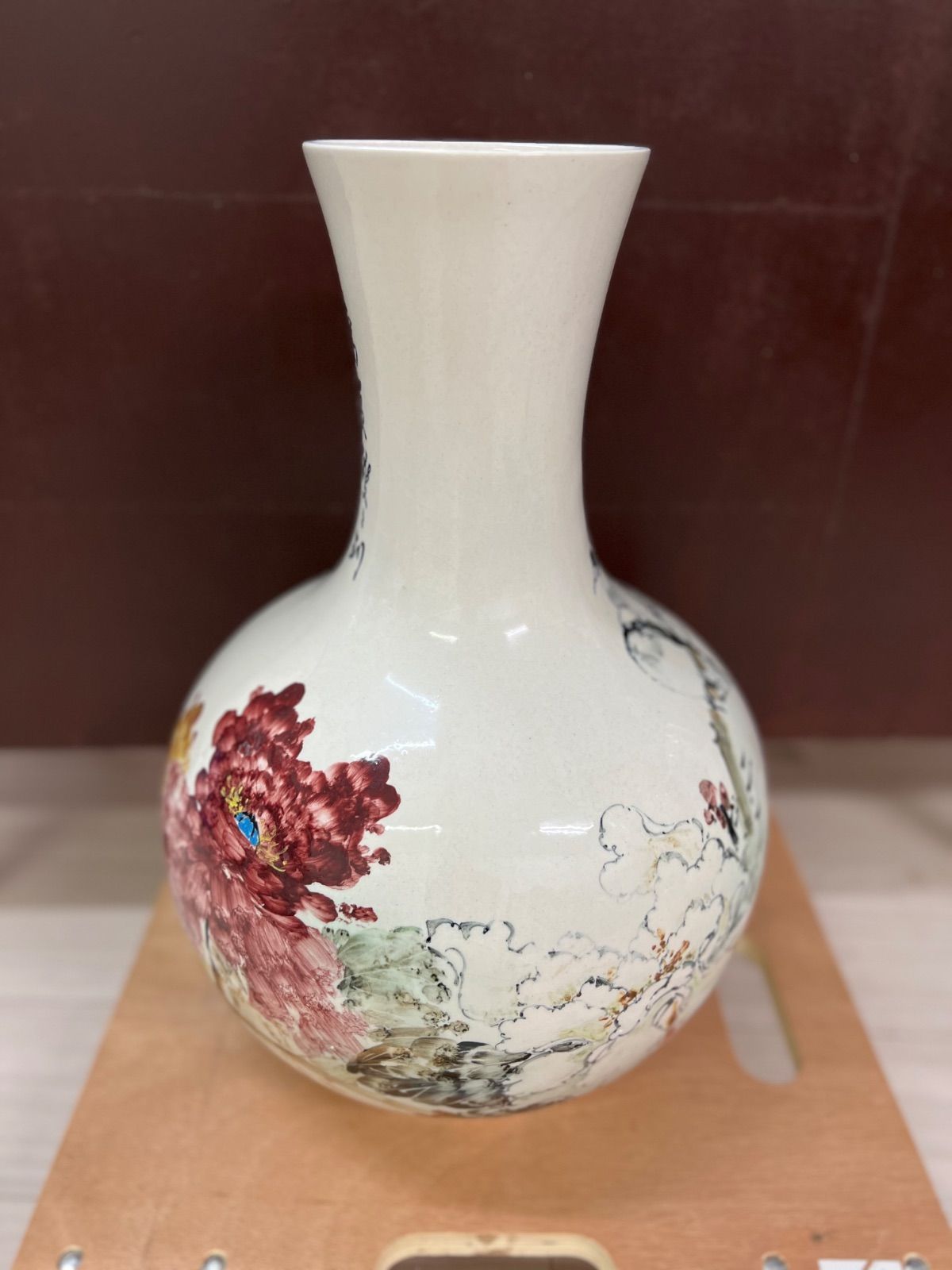 珍しい花瓶 磁器 珍しい花瓶 磁器