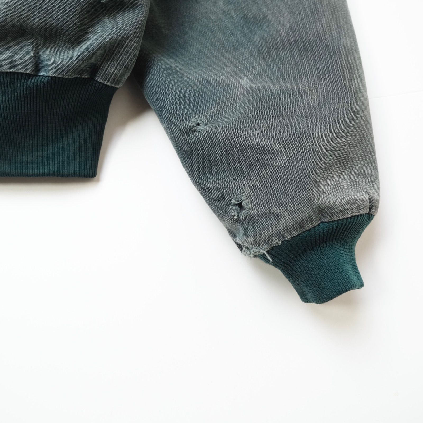 【早い者勝ち】Carhartt カーハート ダックジャケット M〜L相当