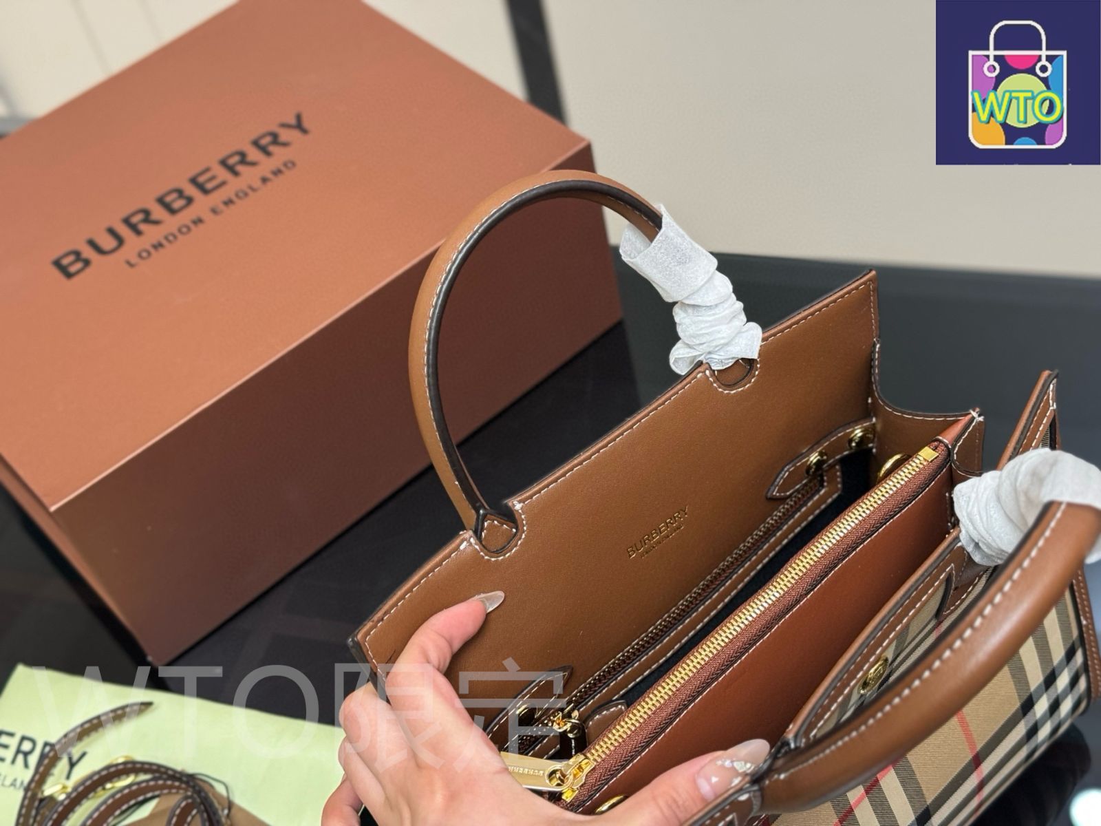 BURBERRY ブラウン ハンドバッグ三陽商会バーバリー 楽天市場】バーバリー ハンドバッグ レディース MINI BOWLING