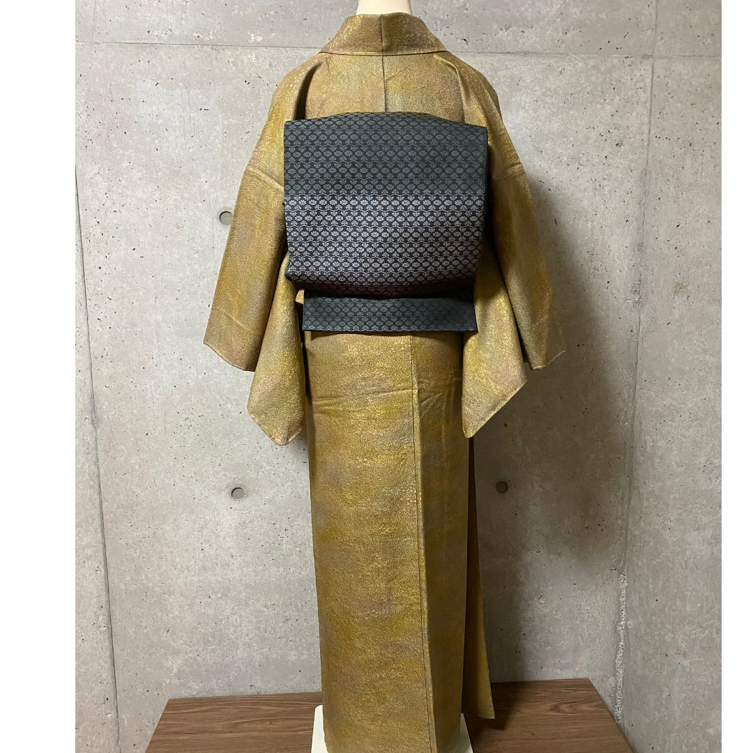 新品 未使用 正絹 袷 色無地 小紋 陶彩染 加藤唐九郎 刺繍 薄紫 色無地 セット 袷 陶彩染 加藤唐九郎 黄色 - メルカリ