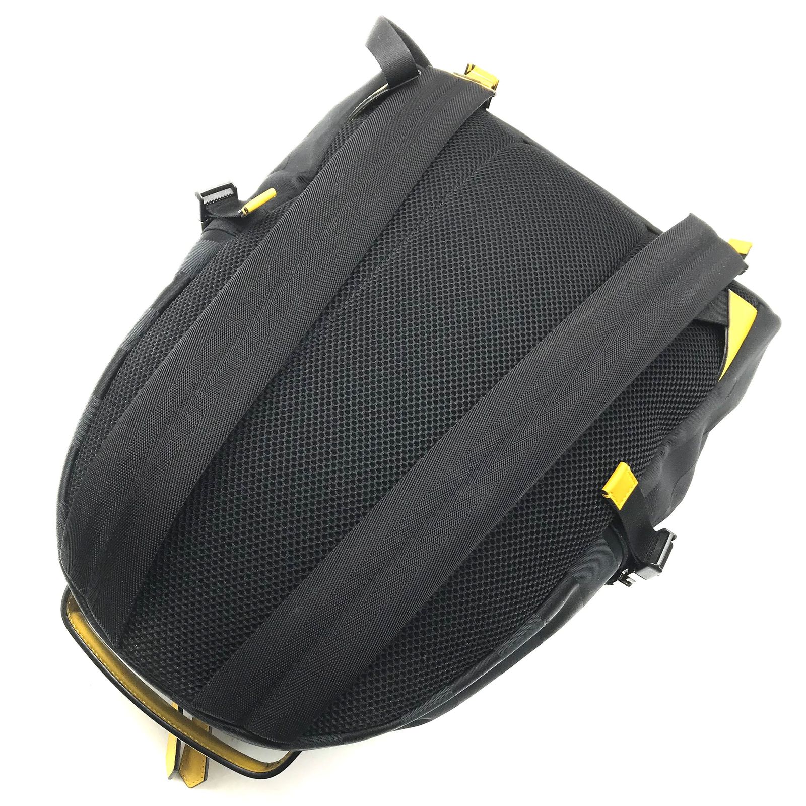 FENDI フェンディ ペカン ロゴプレート ナイロン レザー リュック  